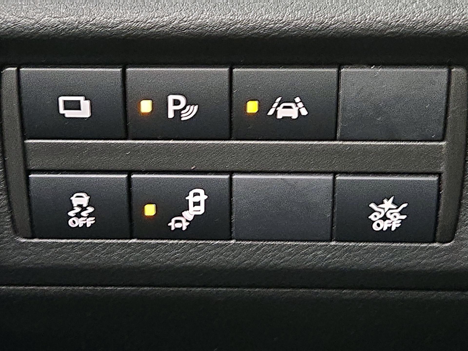 Thumbnail: 2022 Nissan Kicks - 13