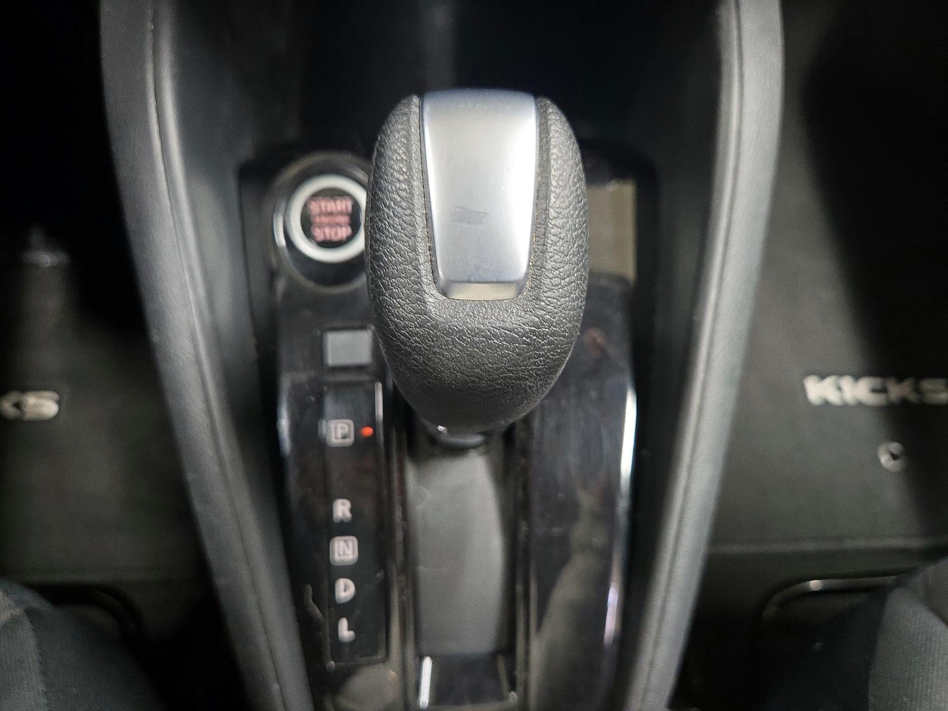 Thumbnail: 2022 Nissan Kicks - 17