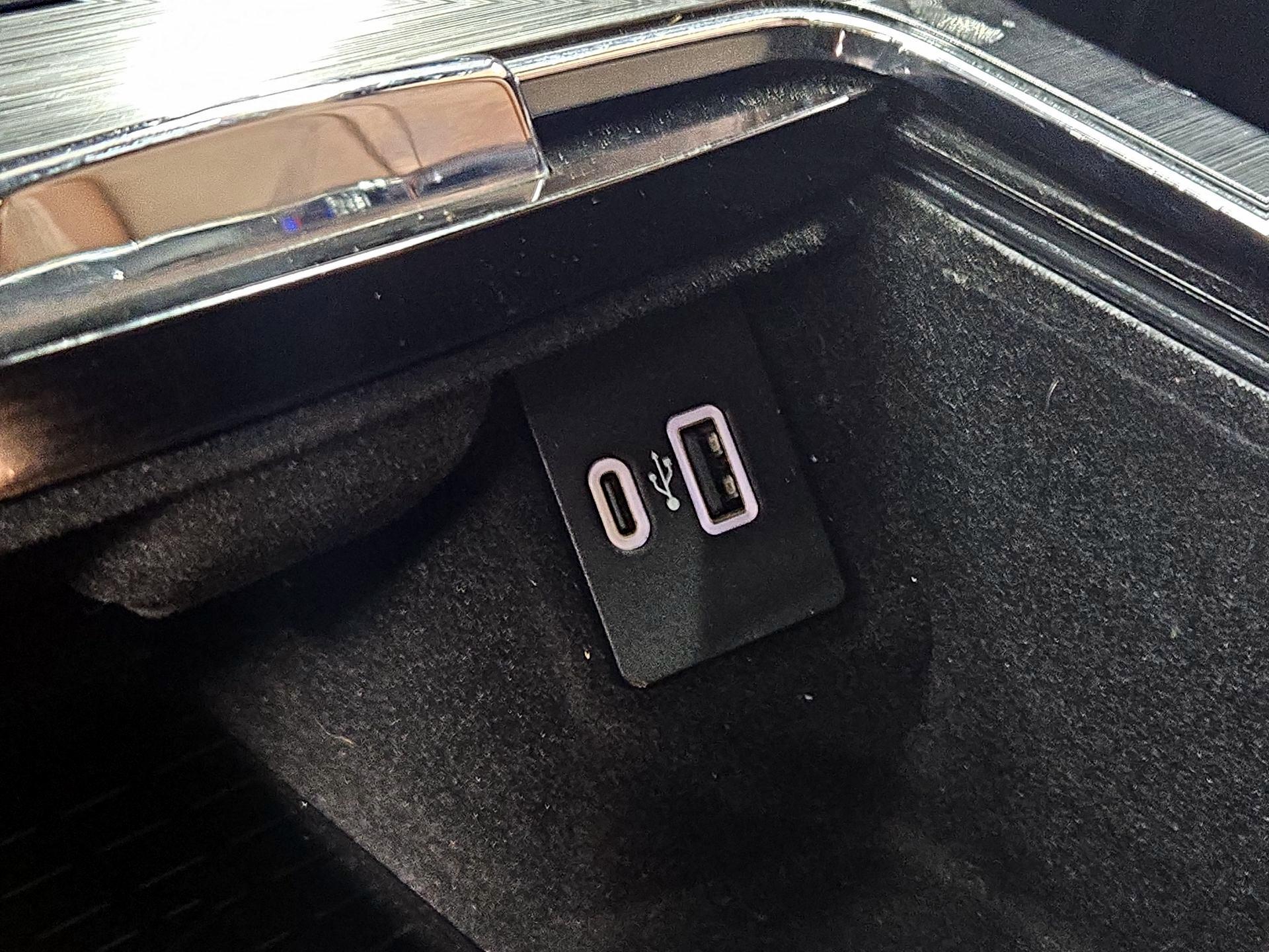 Thumbnail: 2021 Lincoln Nautilus - 19