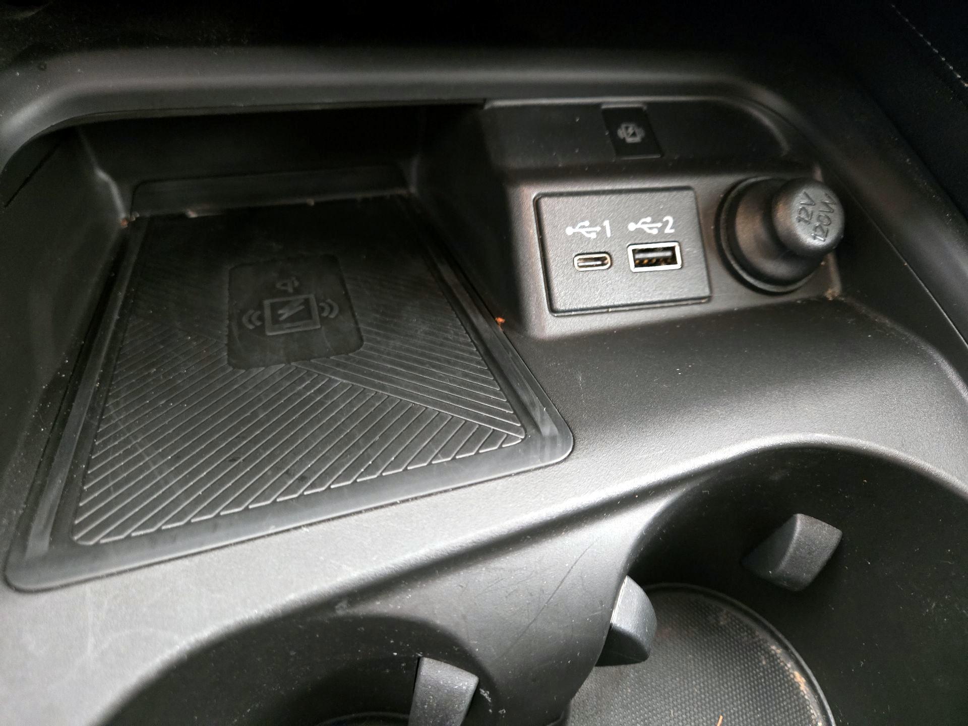 Thumbnail: 2023 INFINITI QX50 - 18