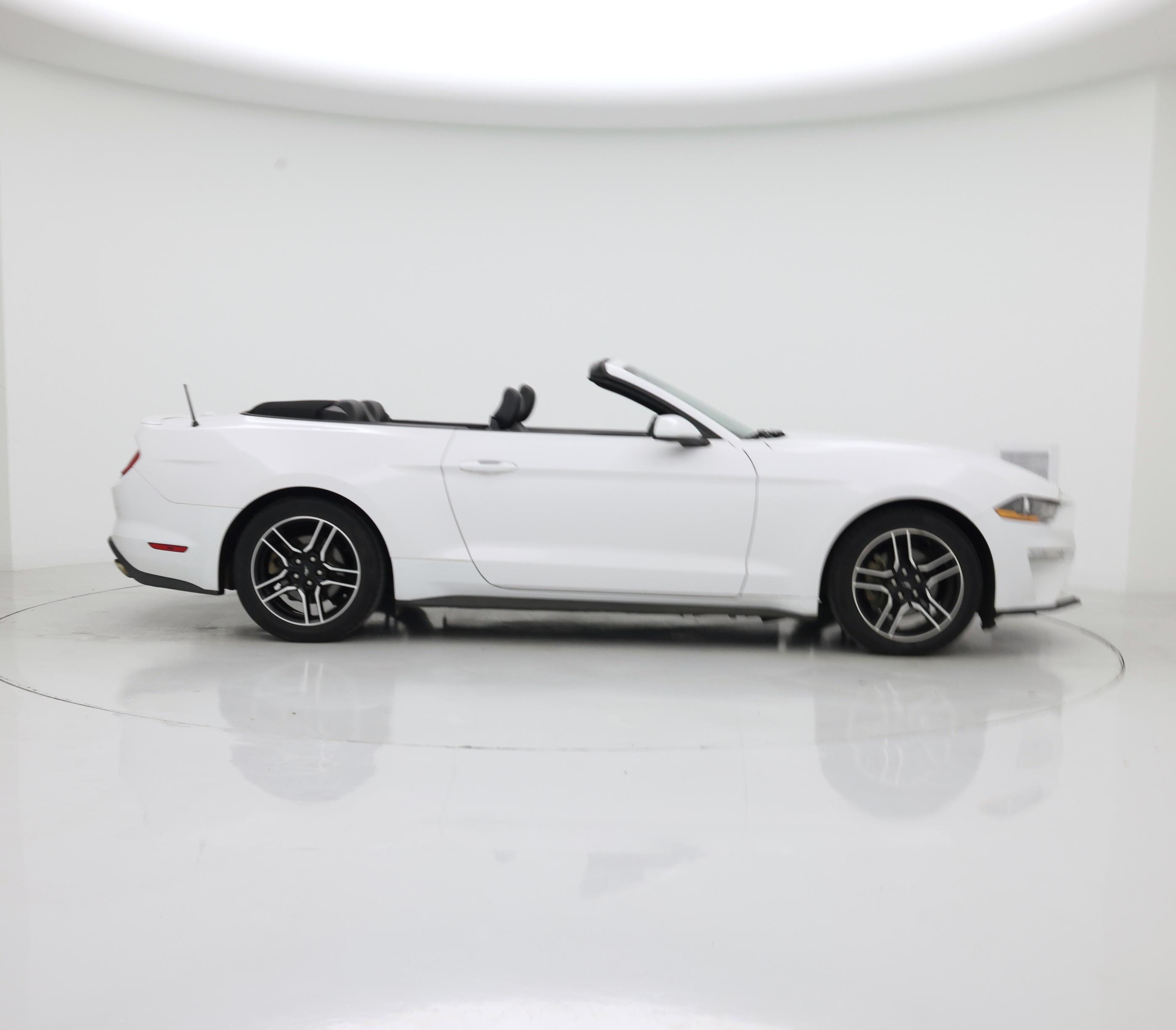 Thumbnail: 2021 Ford Mustang - 7