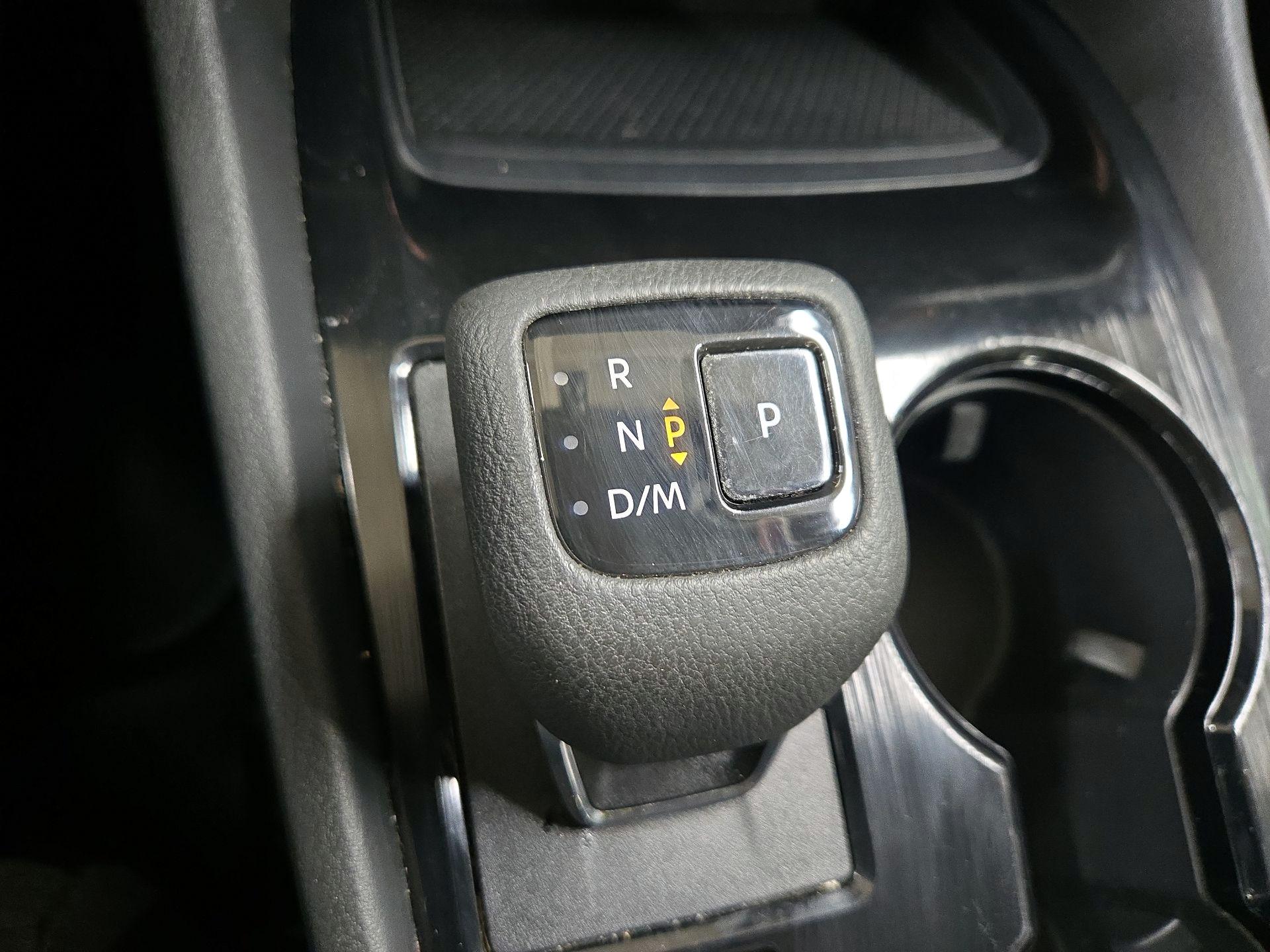 Thumbnail: 2021 Nissan Rogue - 16