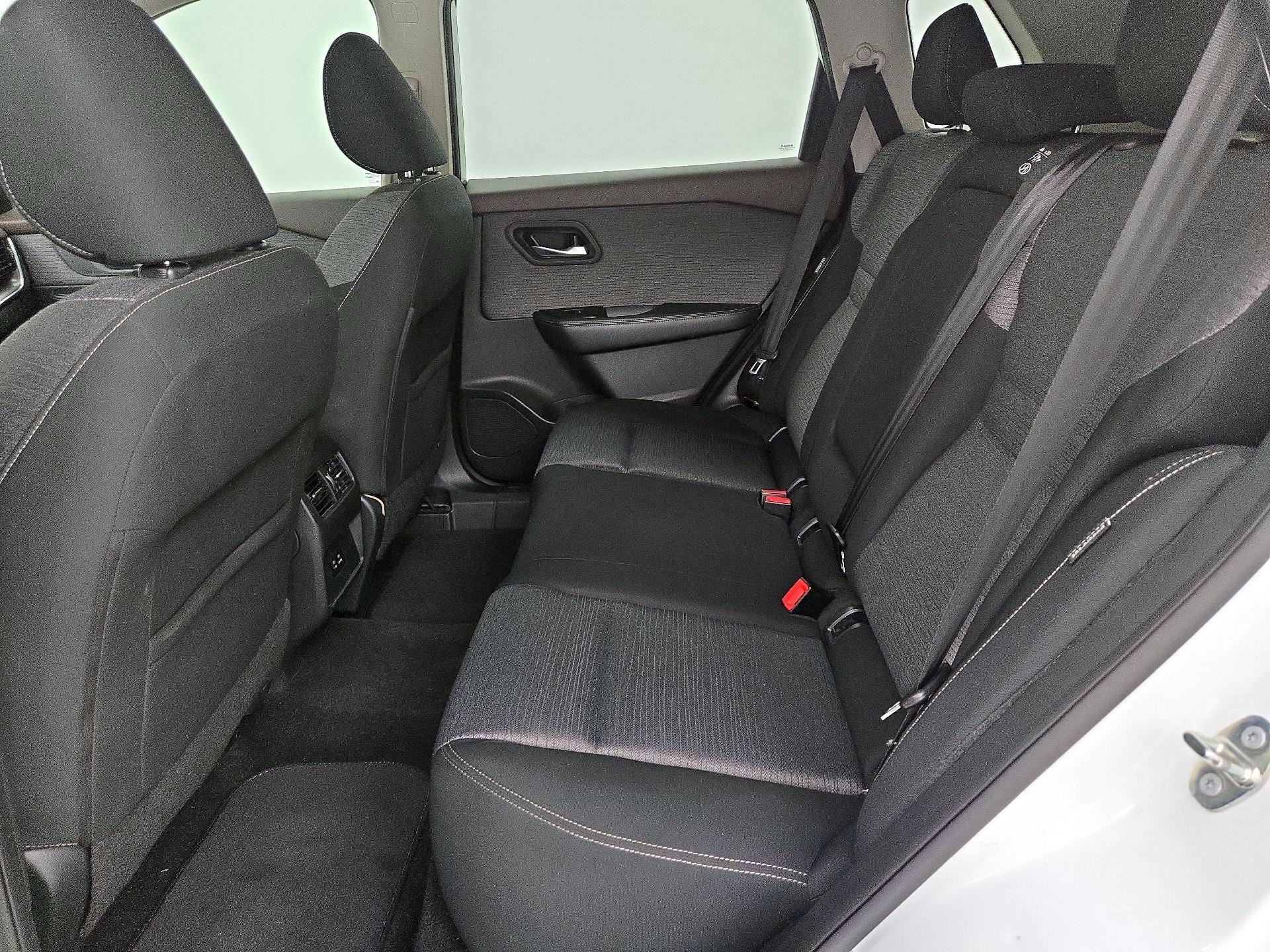 Thumbnail: 2021 Nissan Rogue - 18