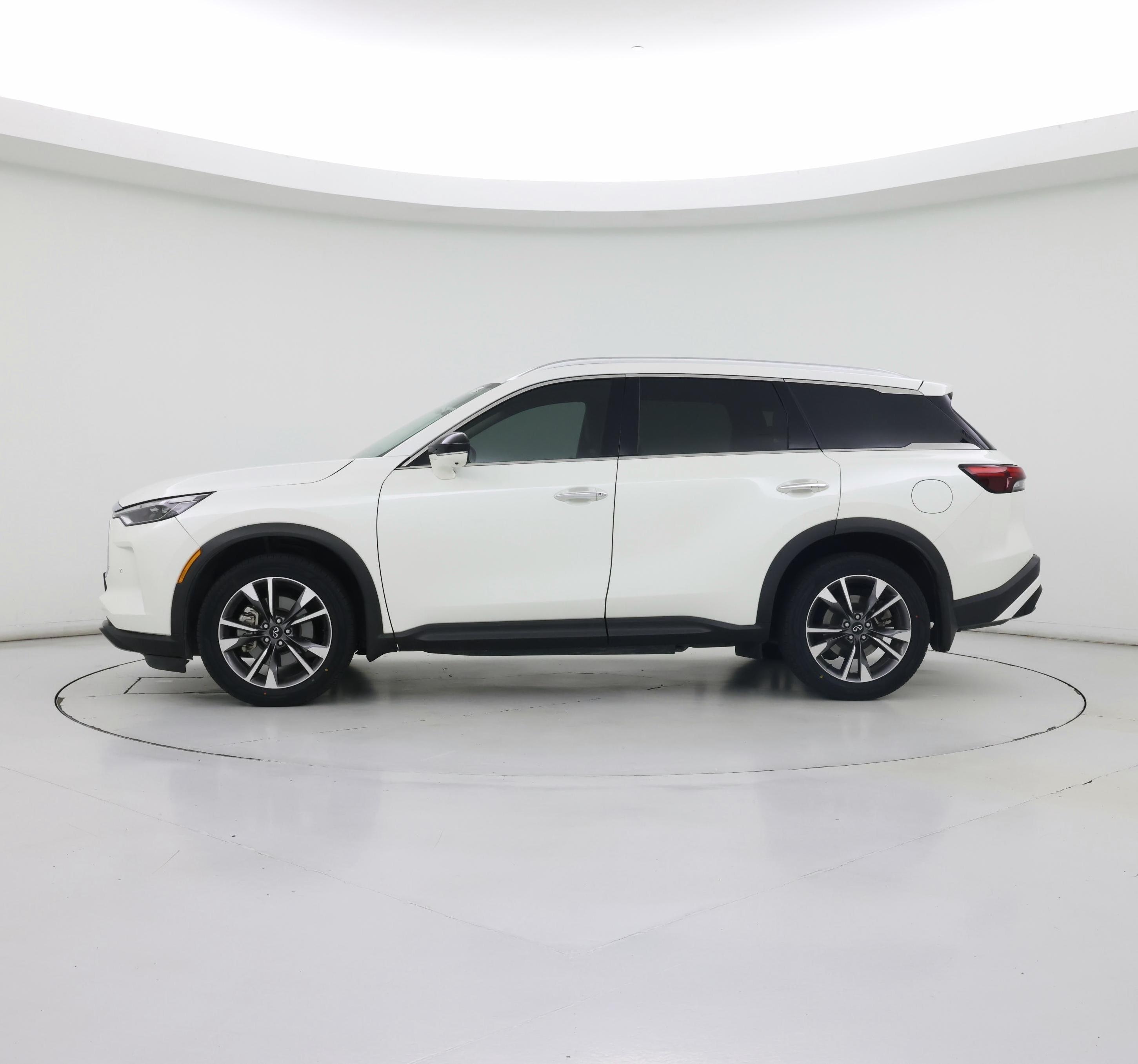 Thumbnail: 2023 INFINITI QX60 - 3