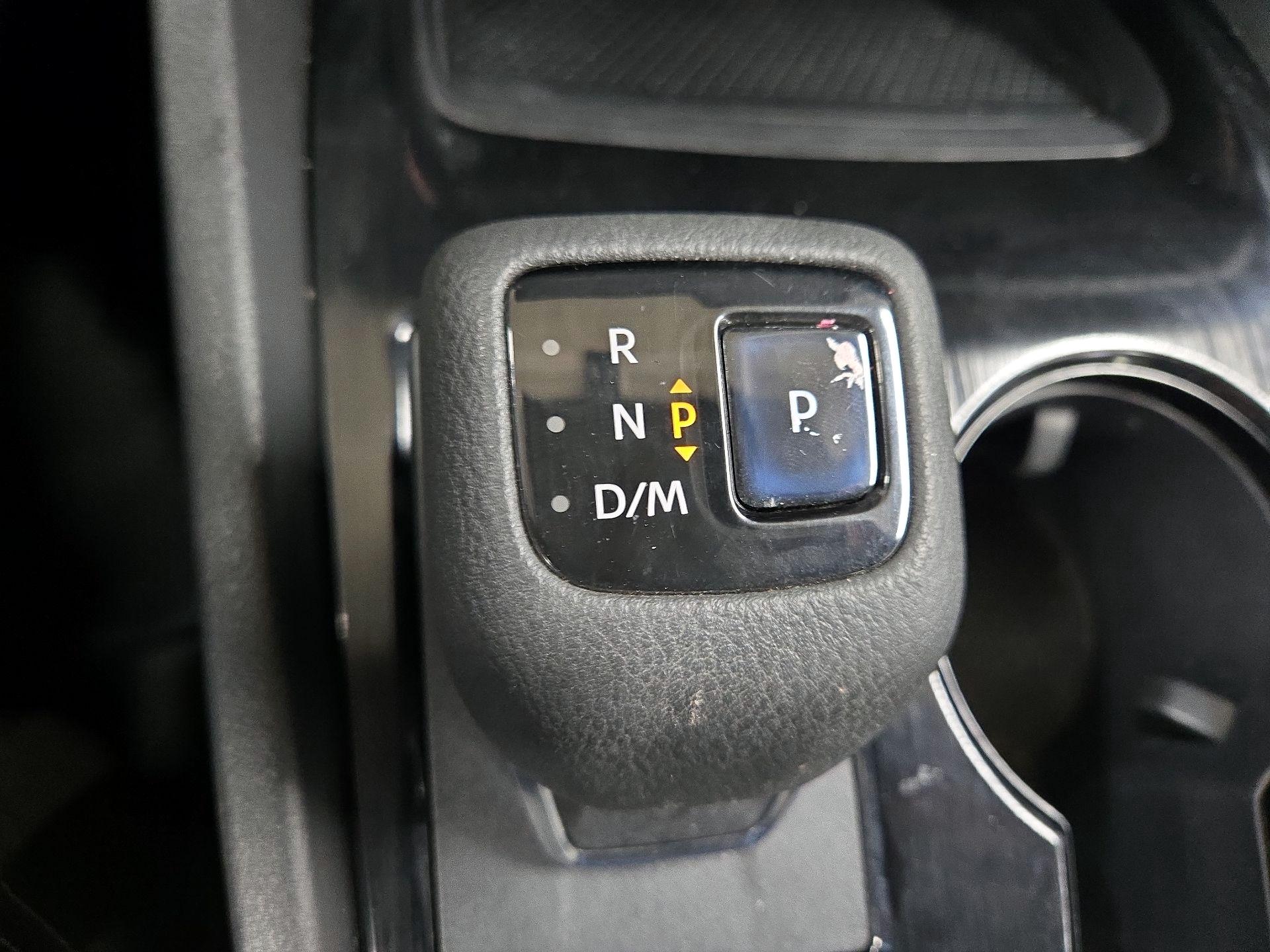 Thumbnail: 2022 Nissan Rogue - 16