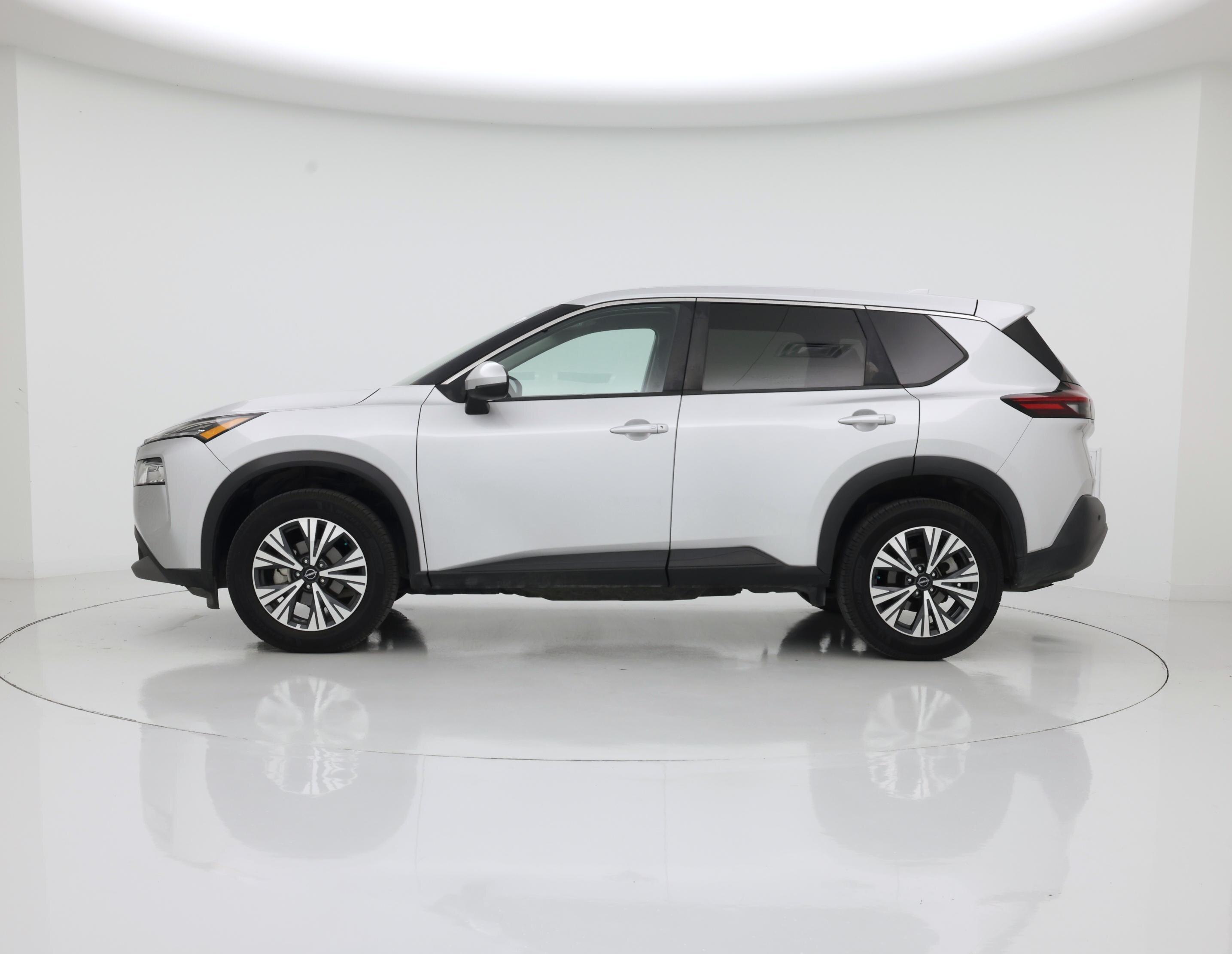 Thumbnail: 2022 Nissan Rogue - 3