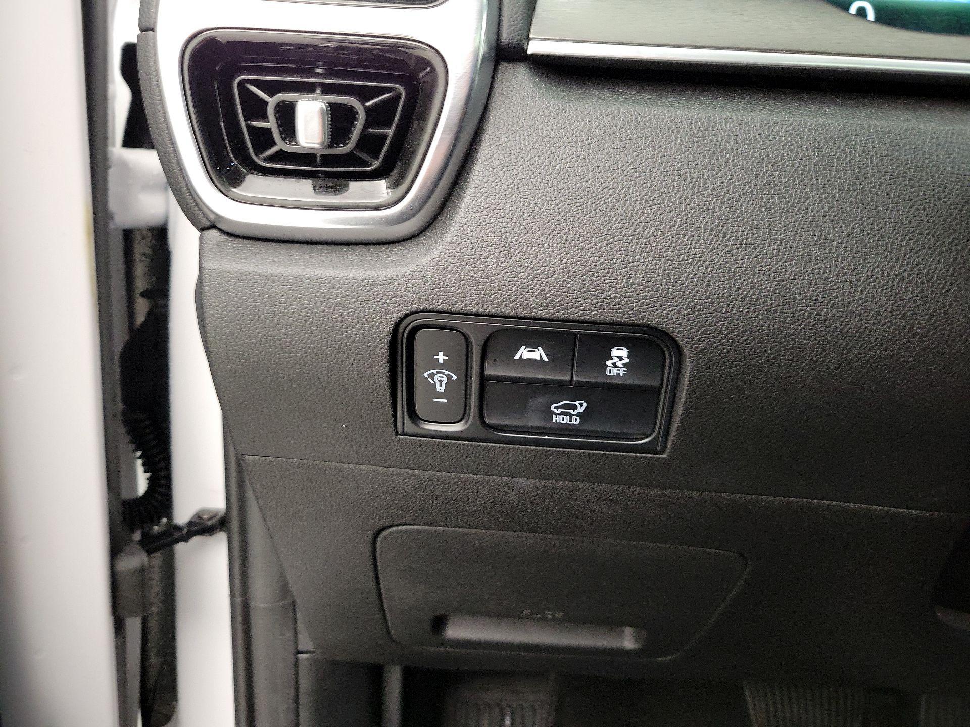 Thumbnail: 2023 Kia Sorento - 13