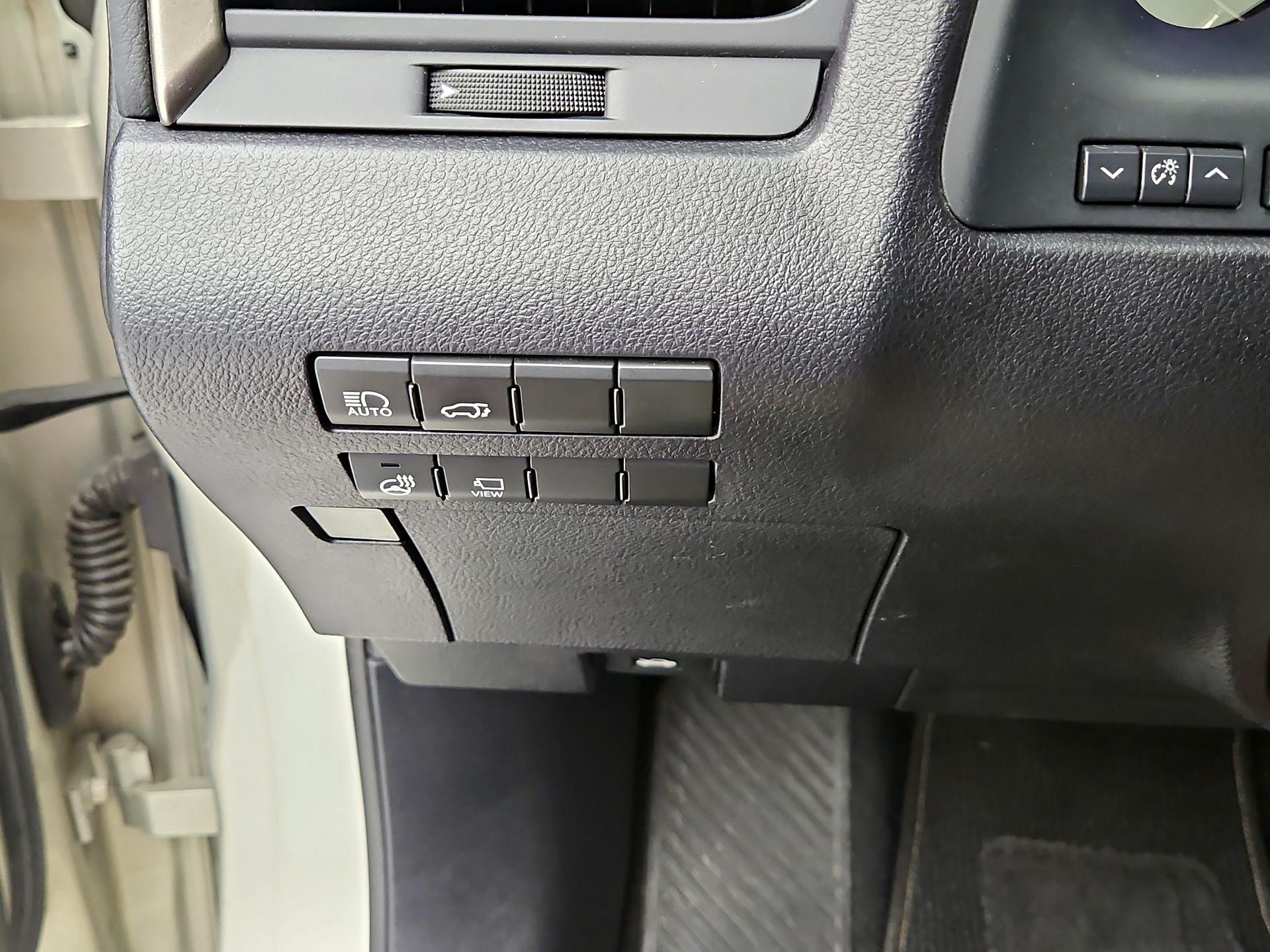 Thumbnail: 2021 Lexus RX - 13