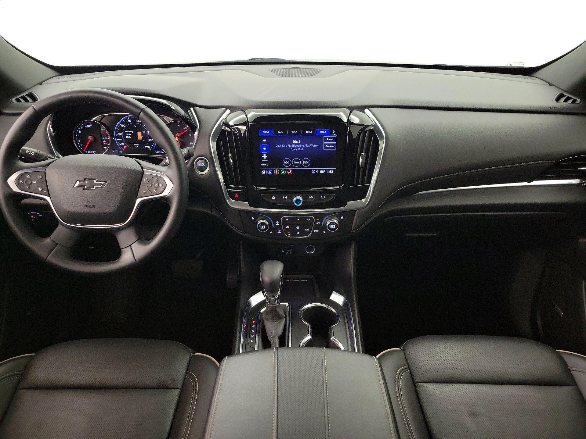 Thumbnail: 2023 Chevrolet Traverse - 9