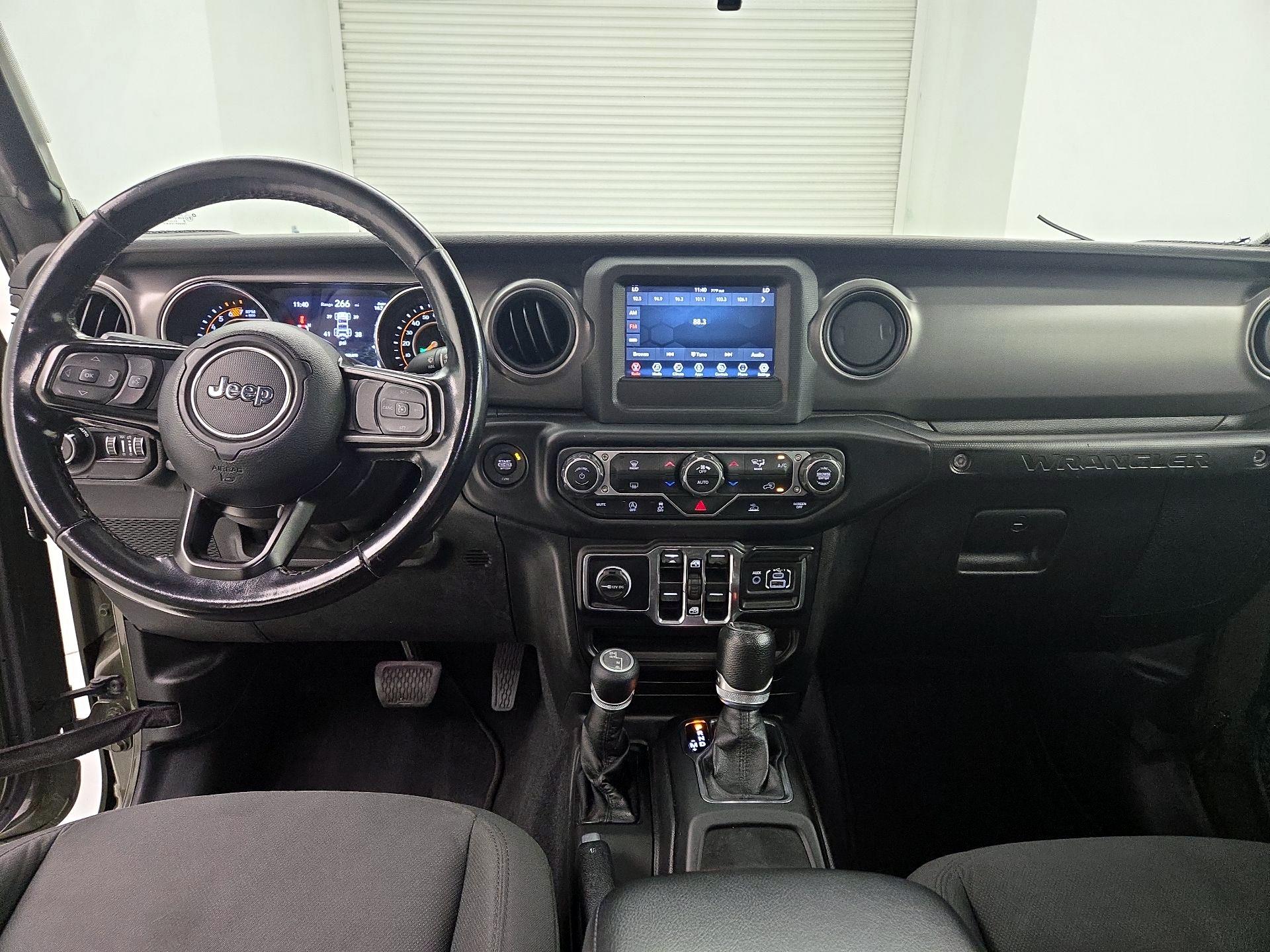 Thumbnail: 2021 Jeep Wrangler - 9