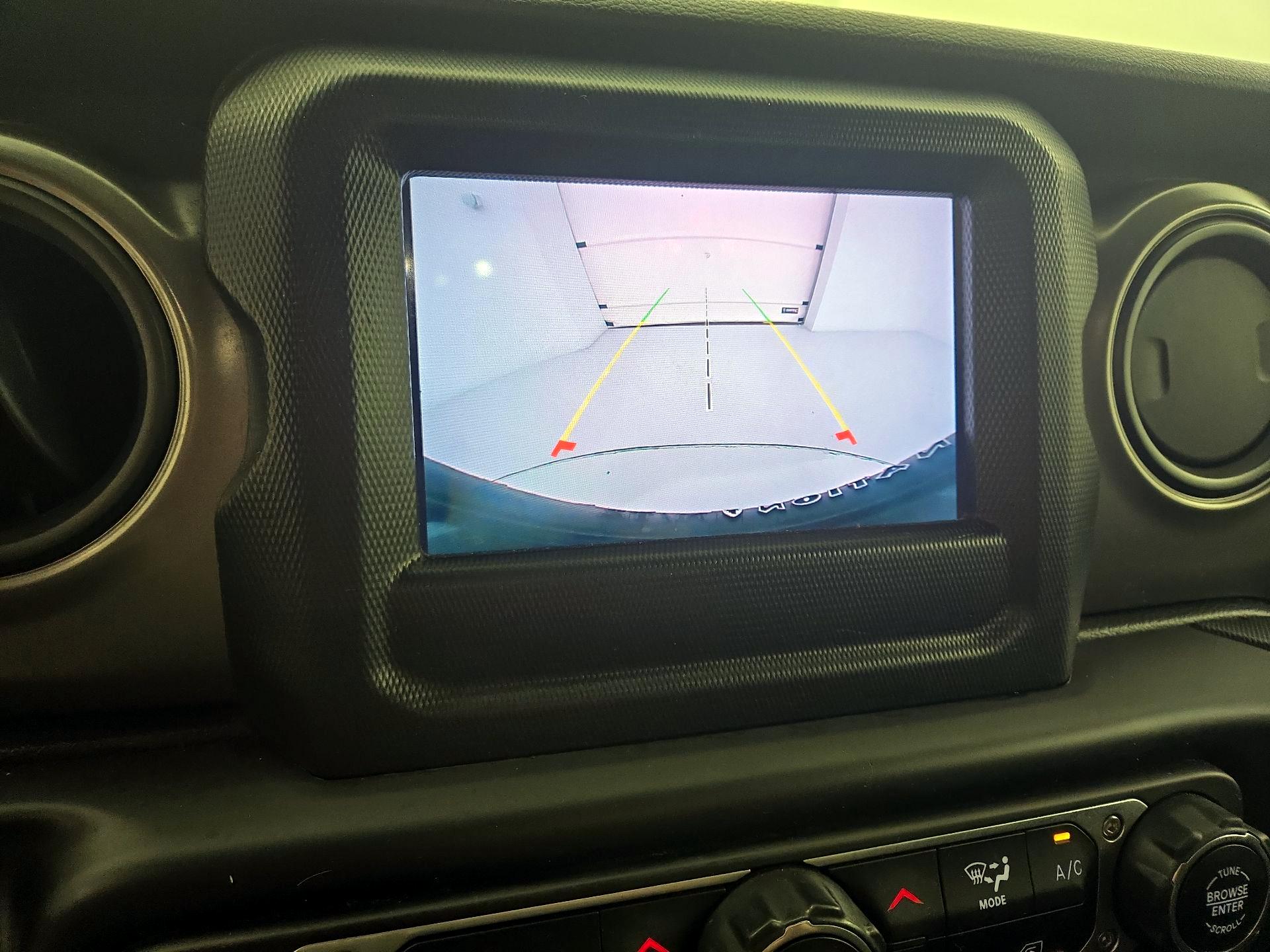 Thumbnail: 2021 Jeep Wrangler - 14