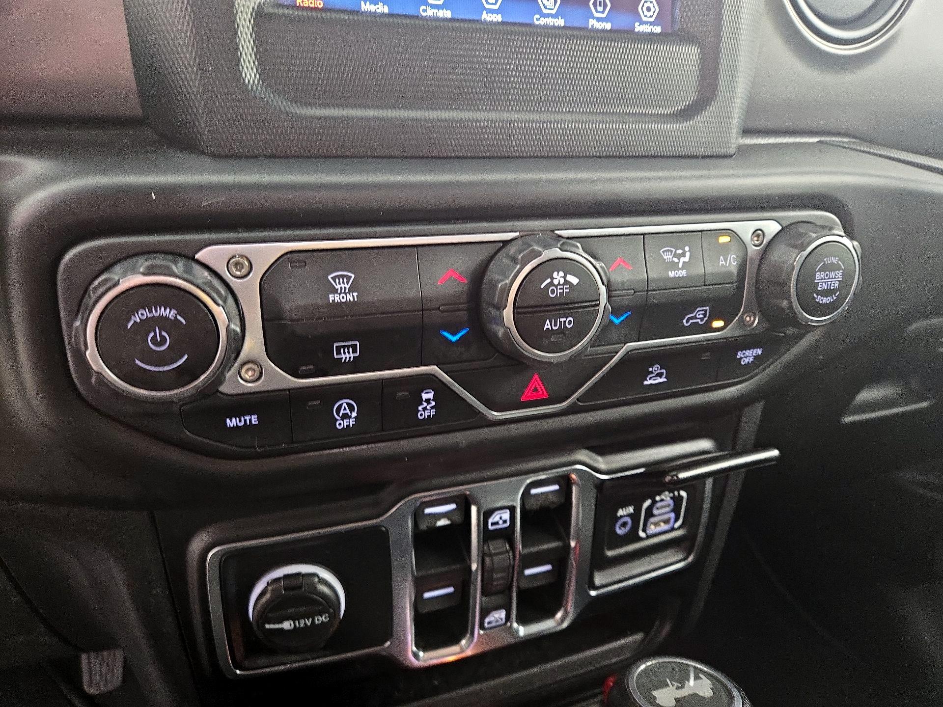 Thumbnail: 2021 Jeep Wrangler - 16