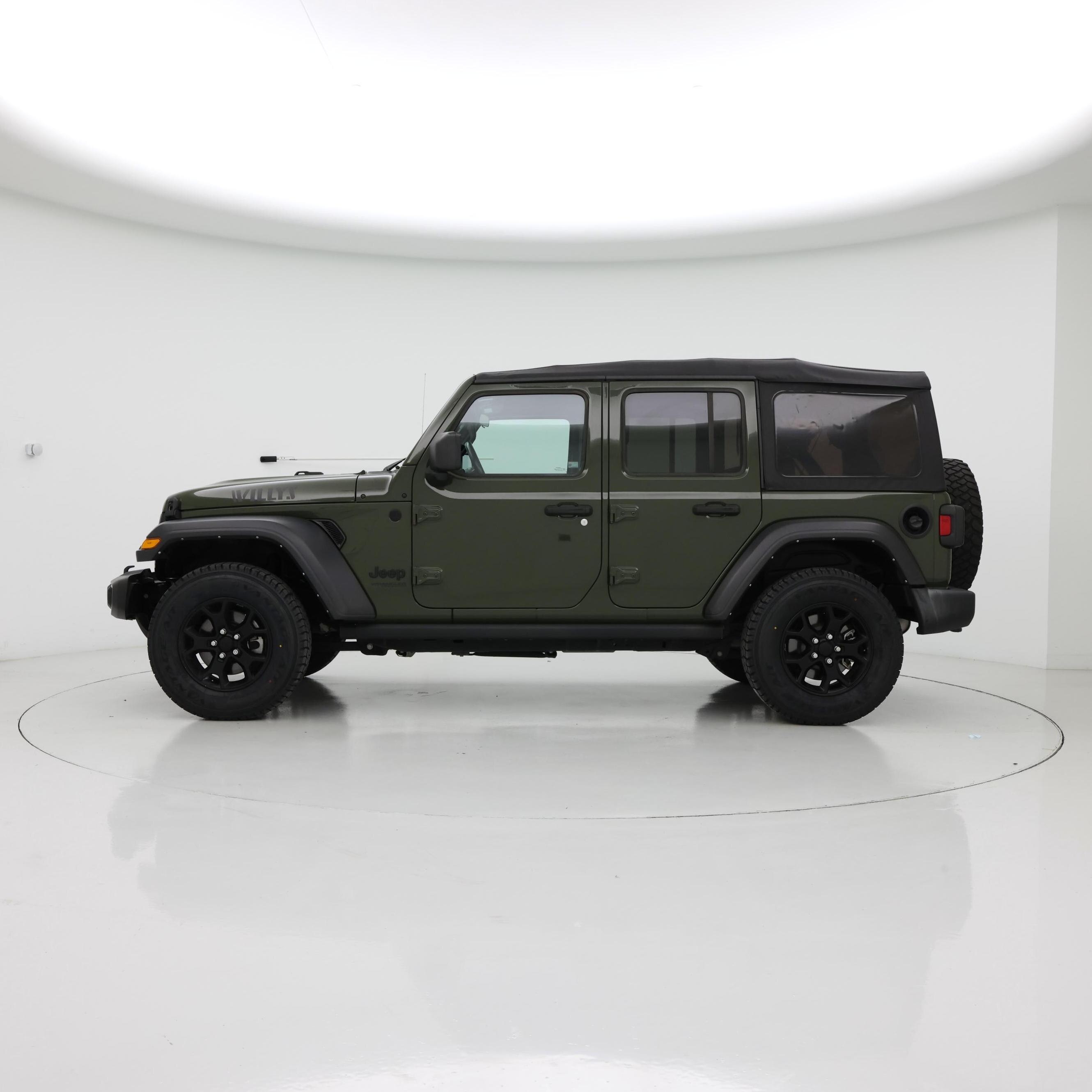Thumbnail: 2021 Jeep Wrangler - 3