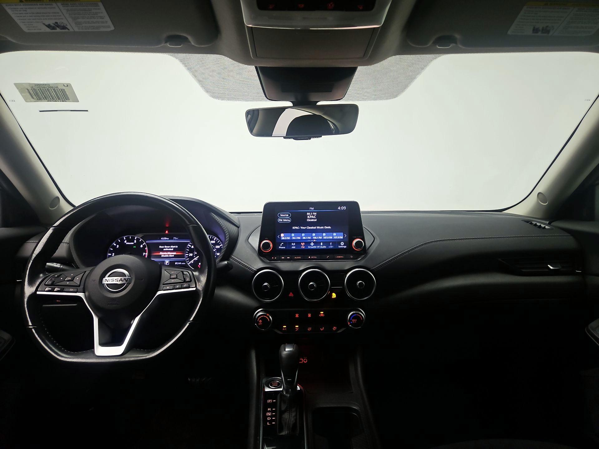 Thumbnail: 2022 Nissan Sentra - 9