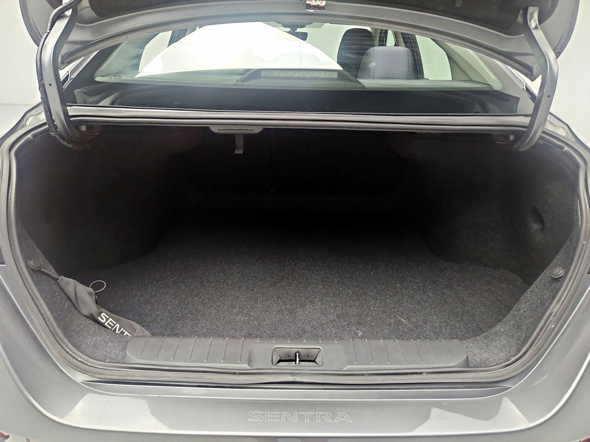 Thumbnail: 2022 Nissan Sentra - 19