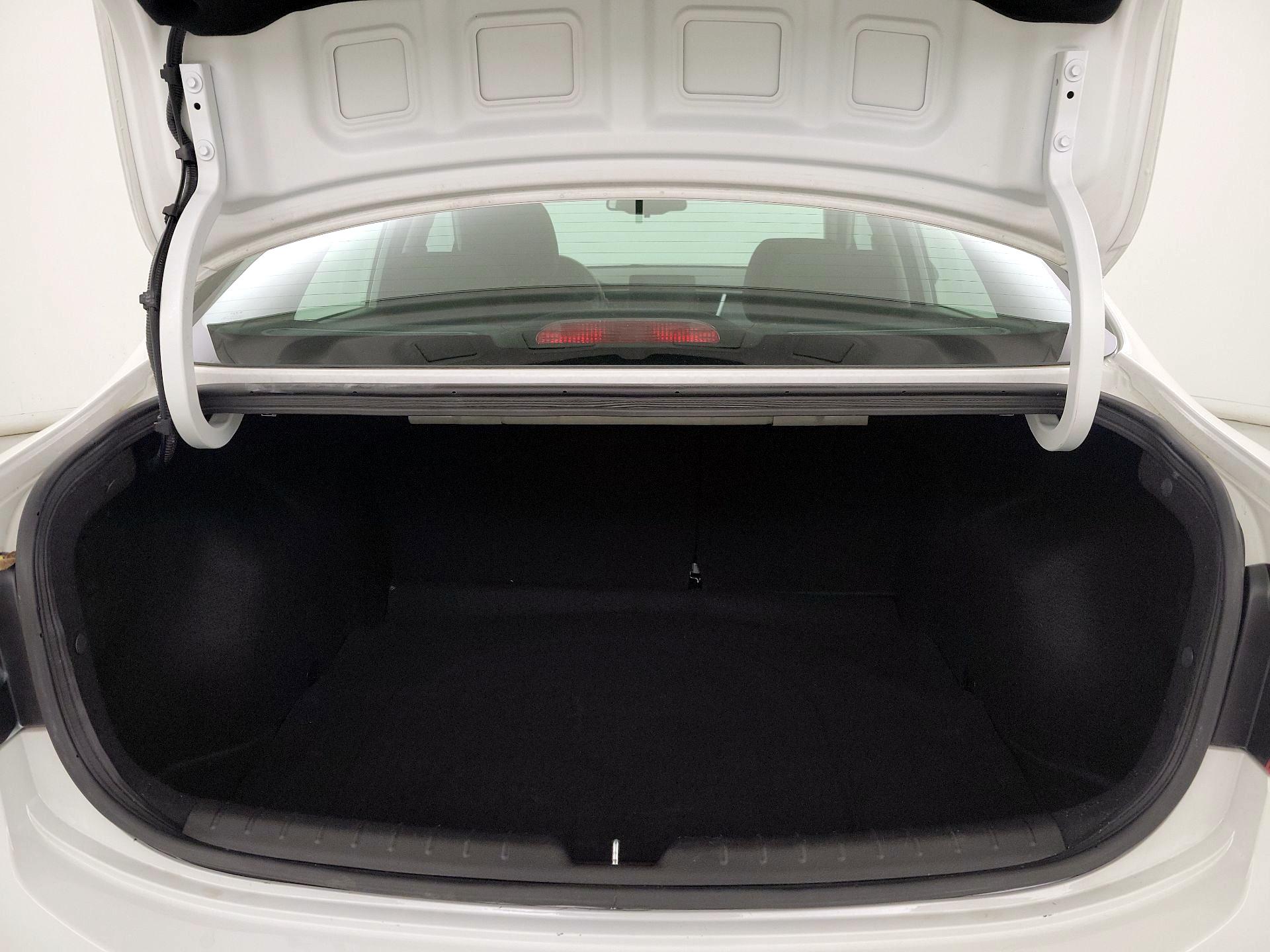 Thumbnail: 2023 Kia Rio - 19