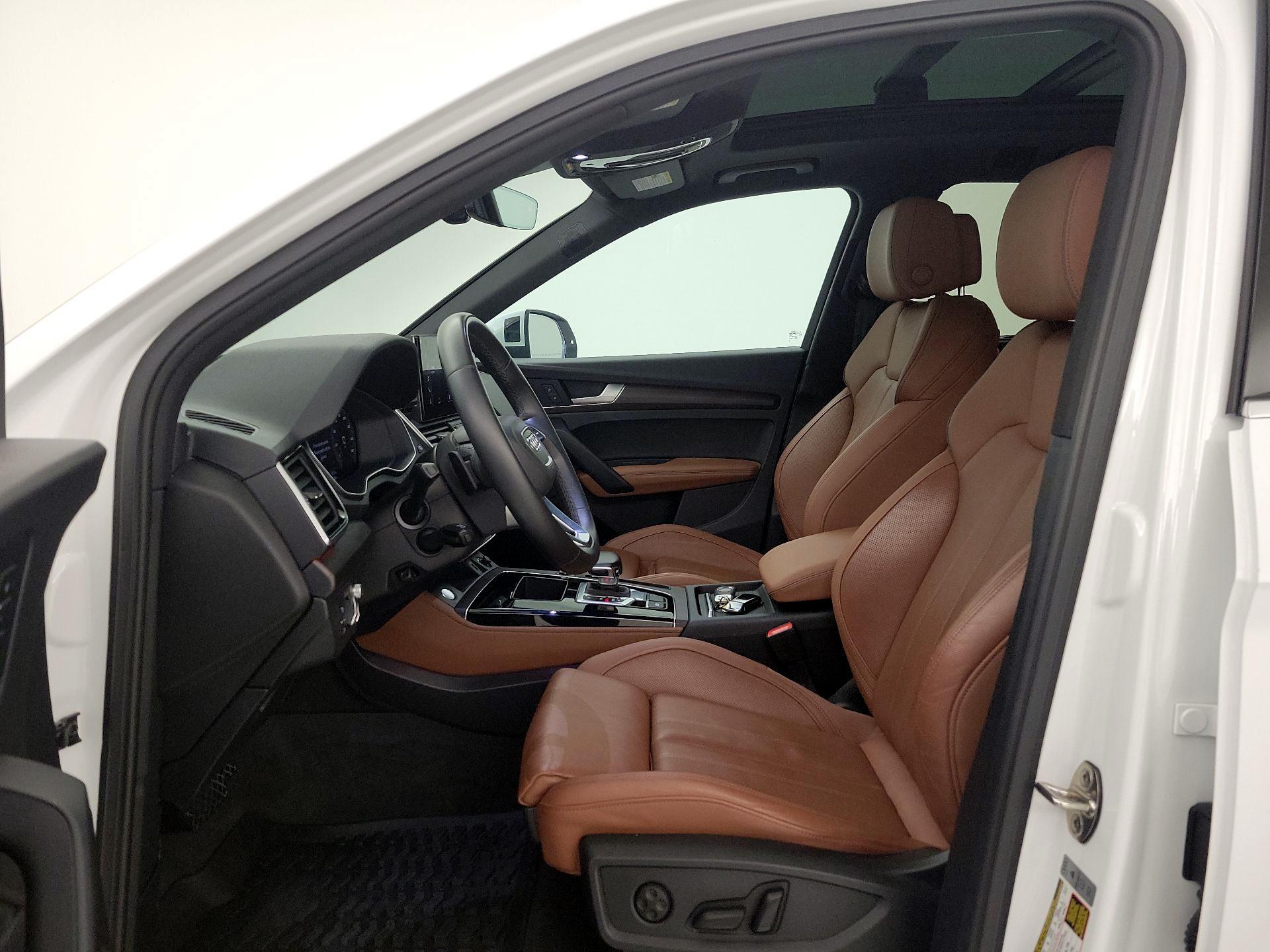 Thumbnail: 2021 Audi Q5 - 11