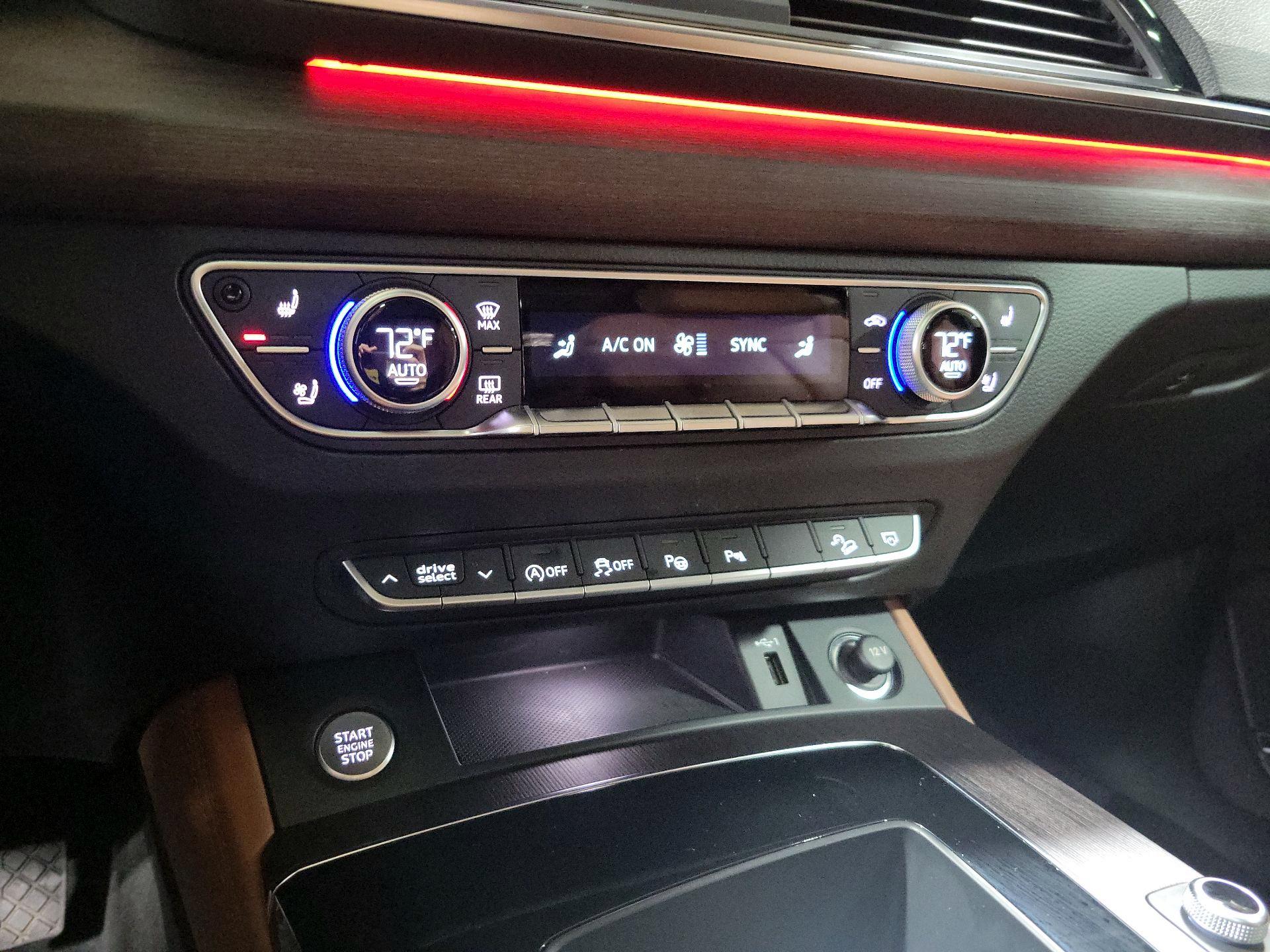 Thumbnail: 2021 Audi Q5 - 16