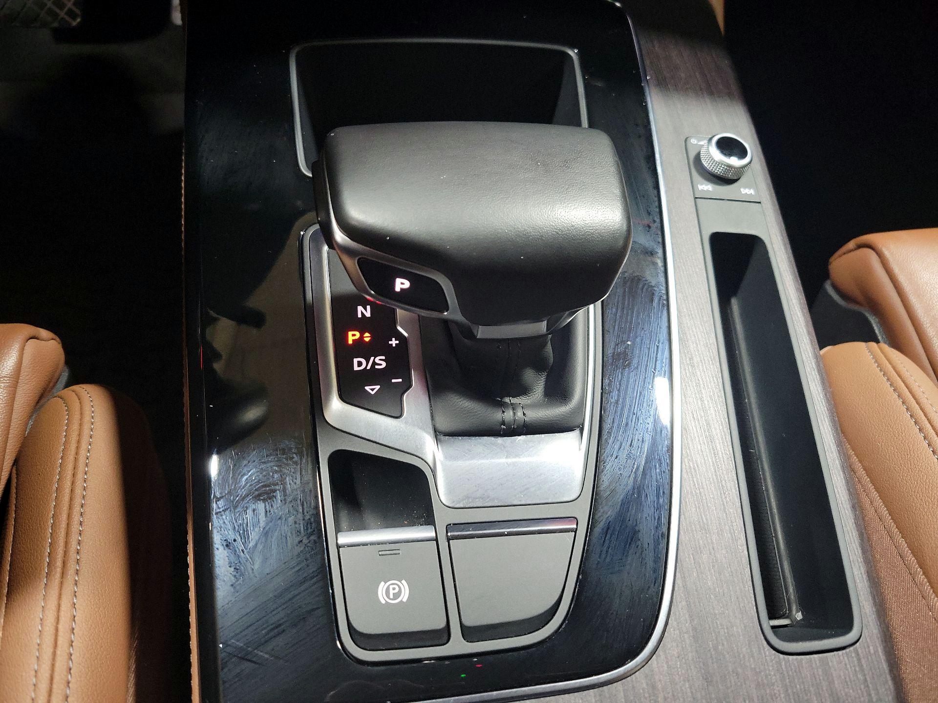 Thumbnail: 2021 Audi Q5 - 17