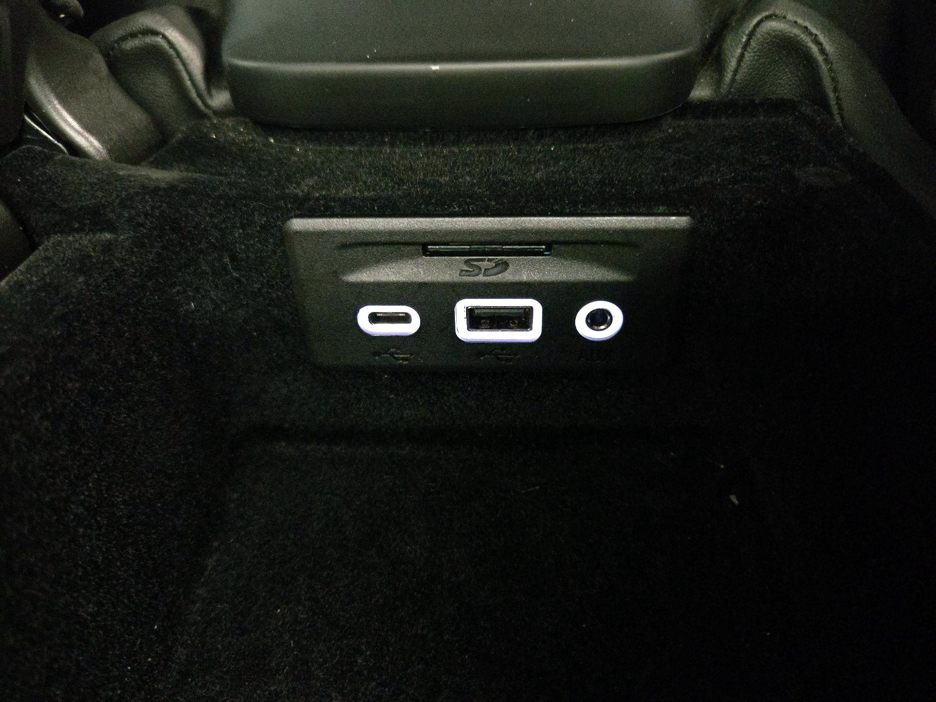 Thumbnail: 2021 Chevrolet Corvette - 19