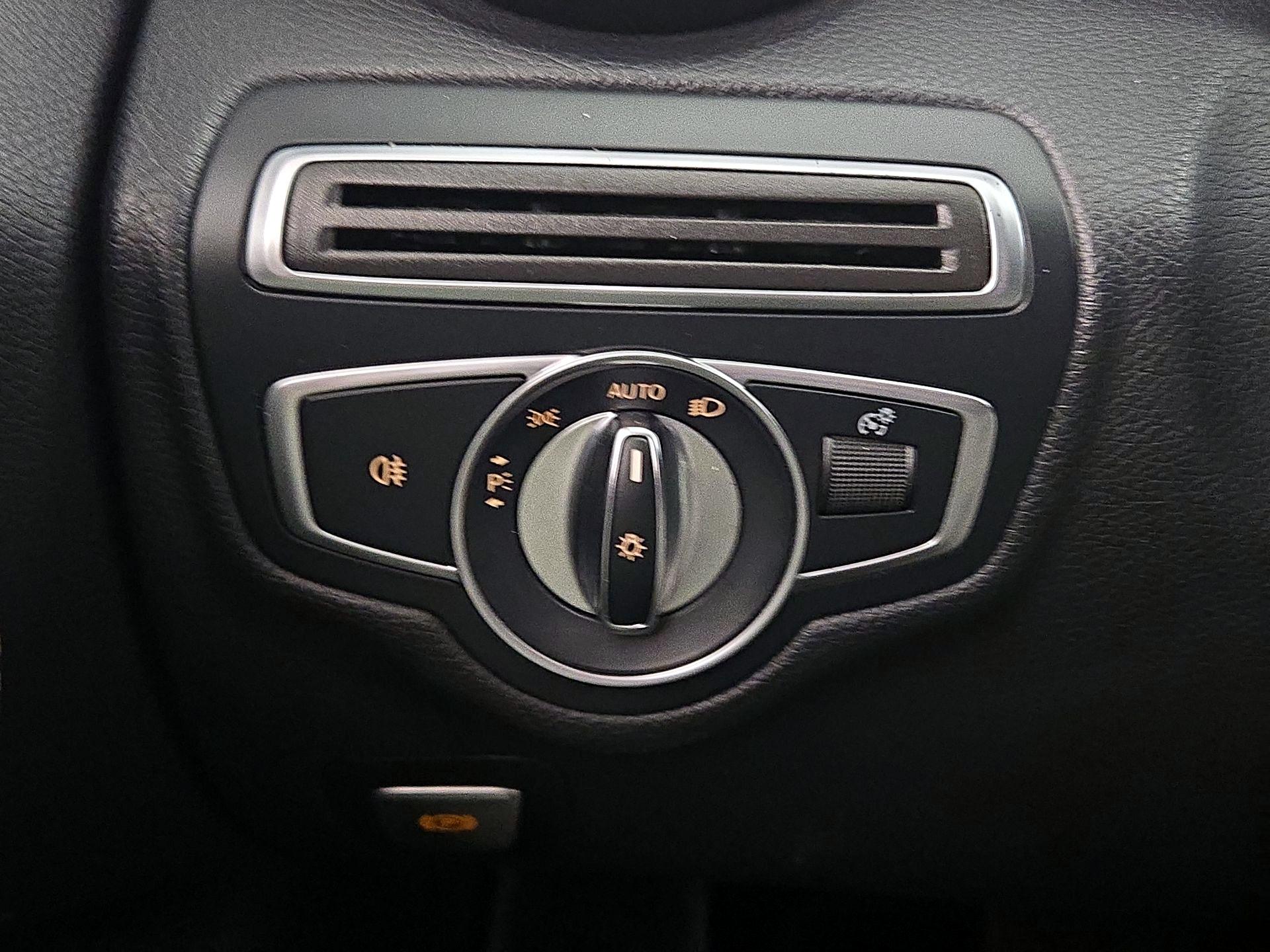 Thumbnail: 2018 Mercedes-Benz C-Class - 13