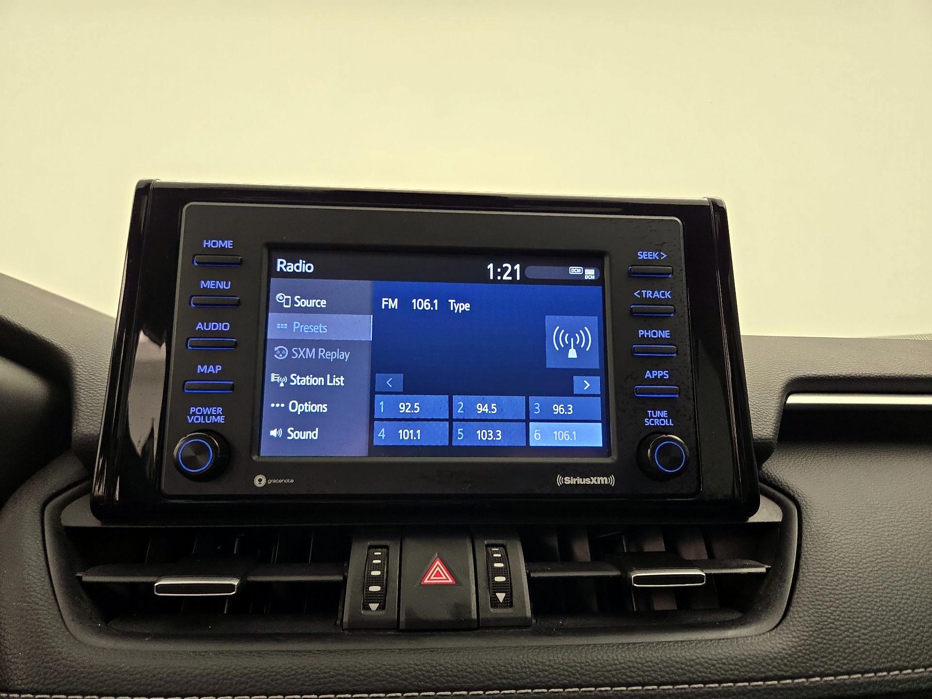 Thumbnail: 2021 Toyota RAV4 - 15