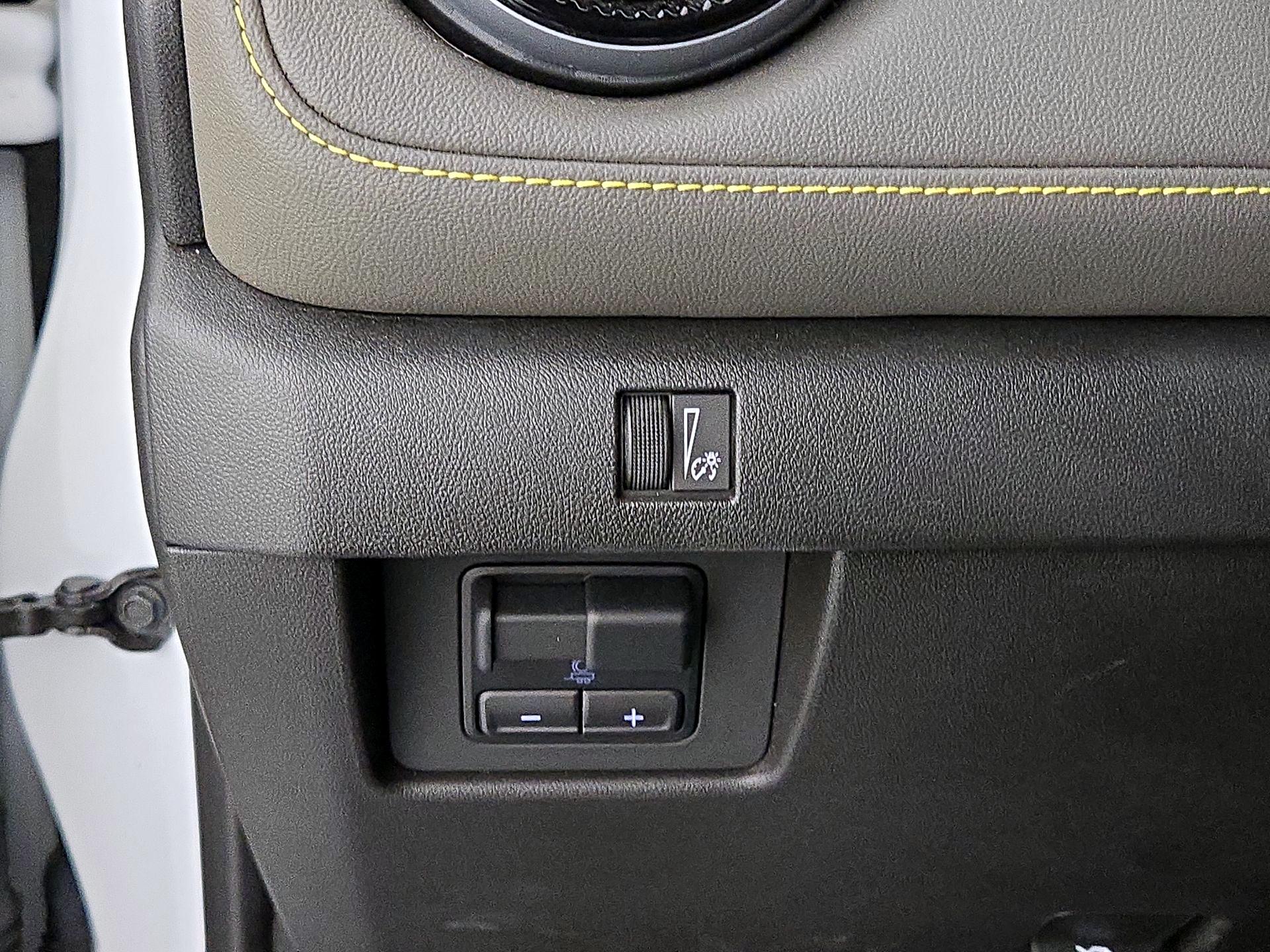 Thumbnail: 2024 Chevrolet Colorado - 13