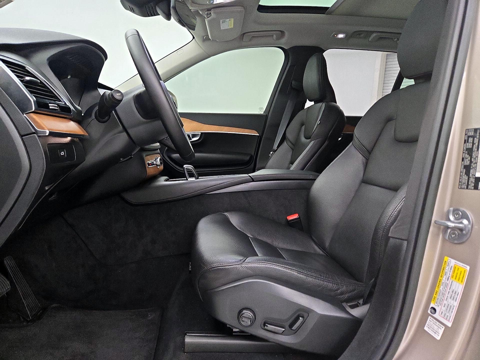 Thumbnail: 2023 Volvo XC90 - 11