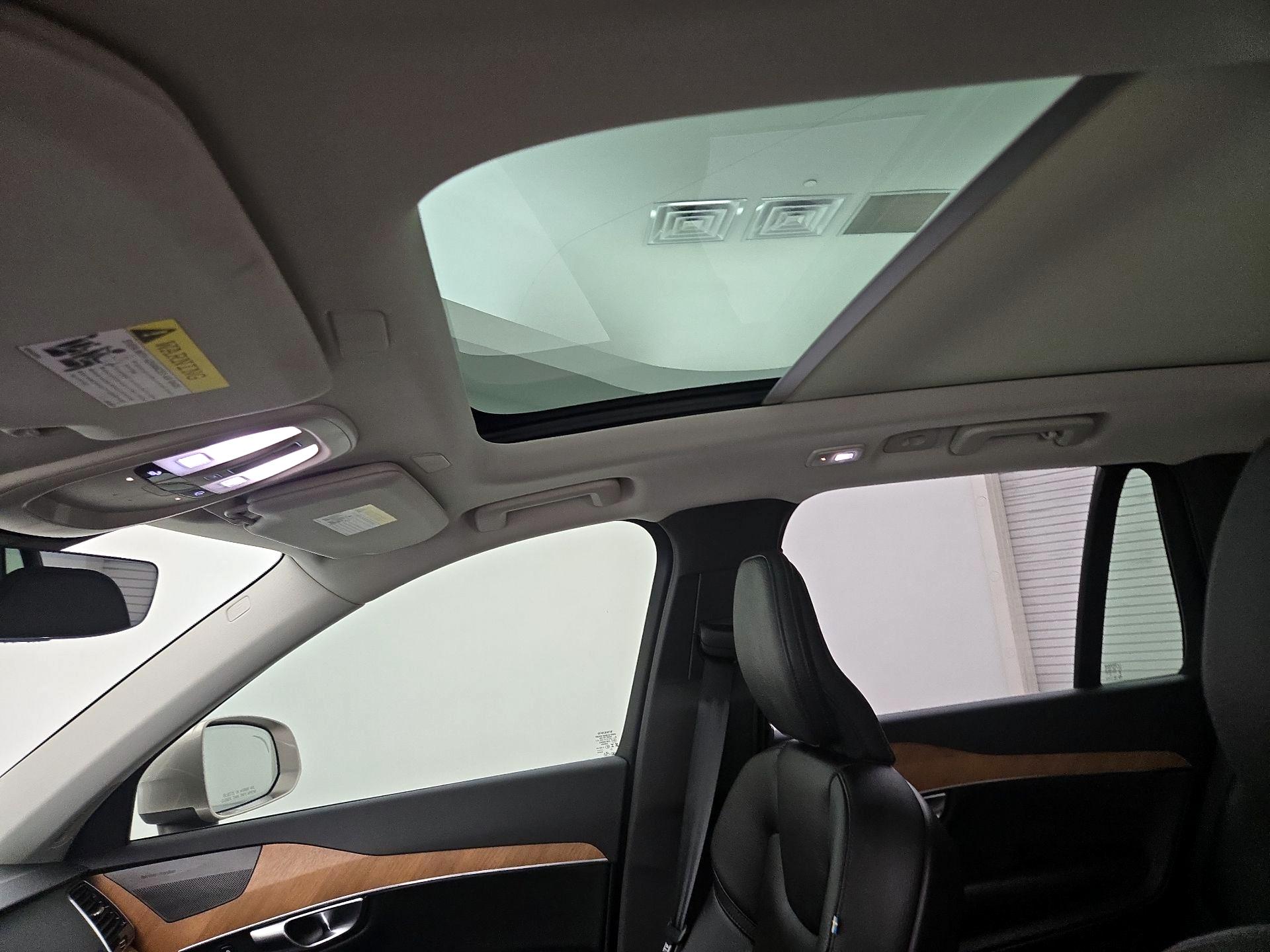 Thumbnail: 2023 Volvo XC90 - 19