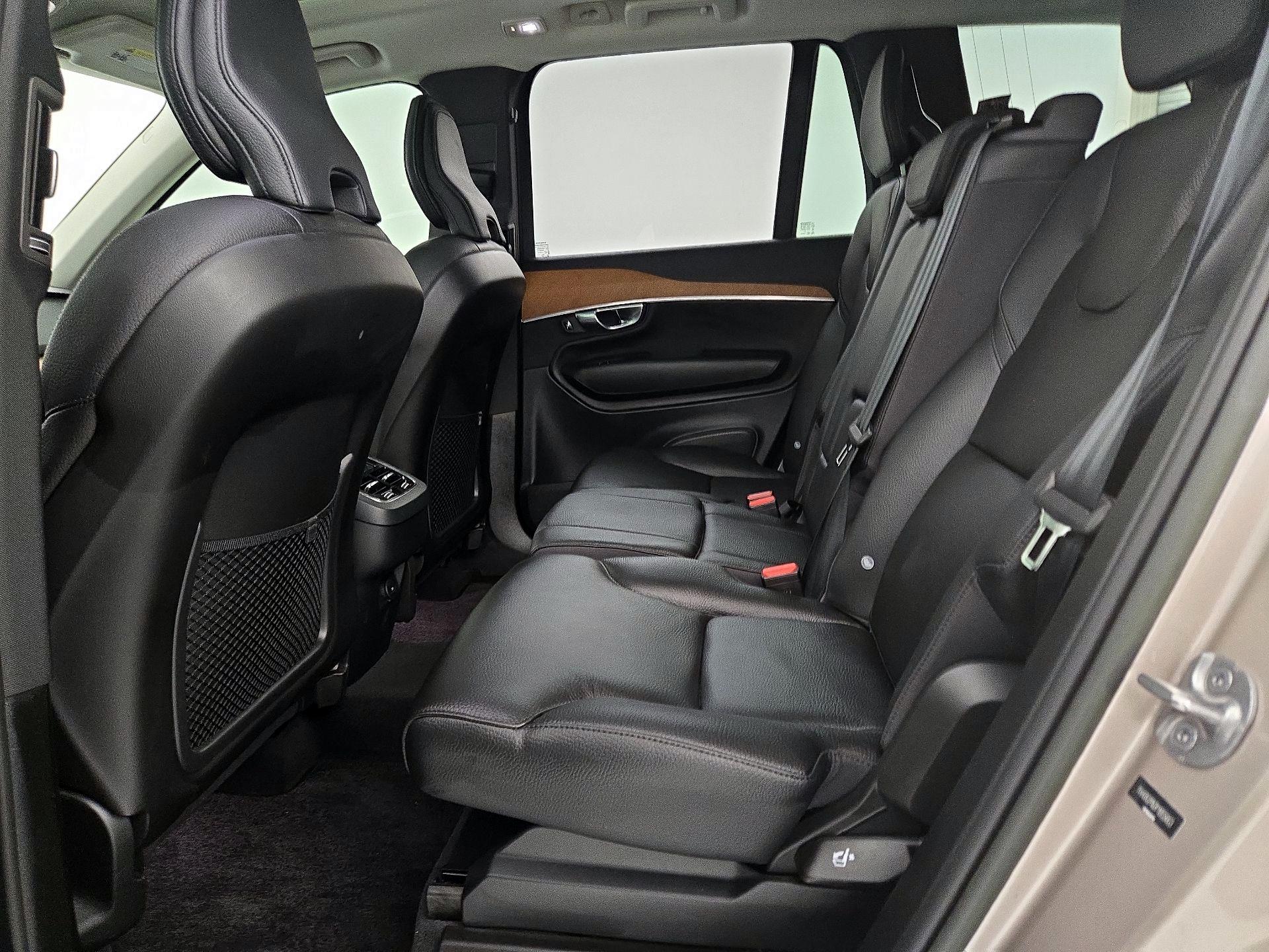 Thumbnail: 2023 Volvo XC90 - 20