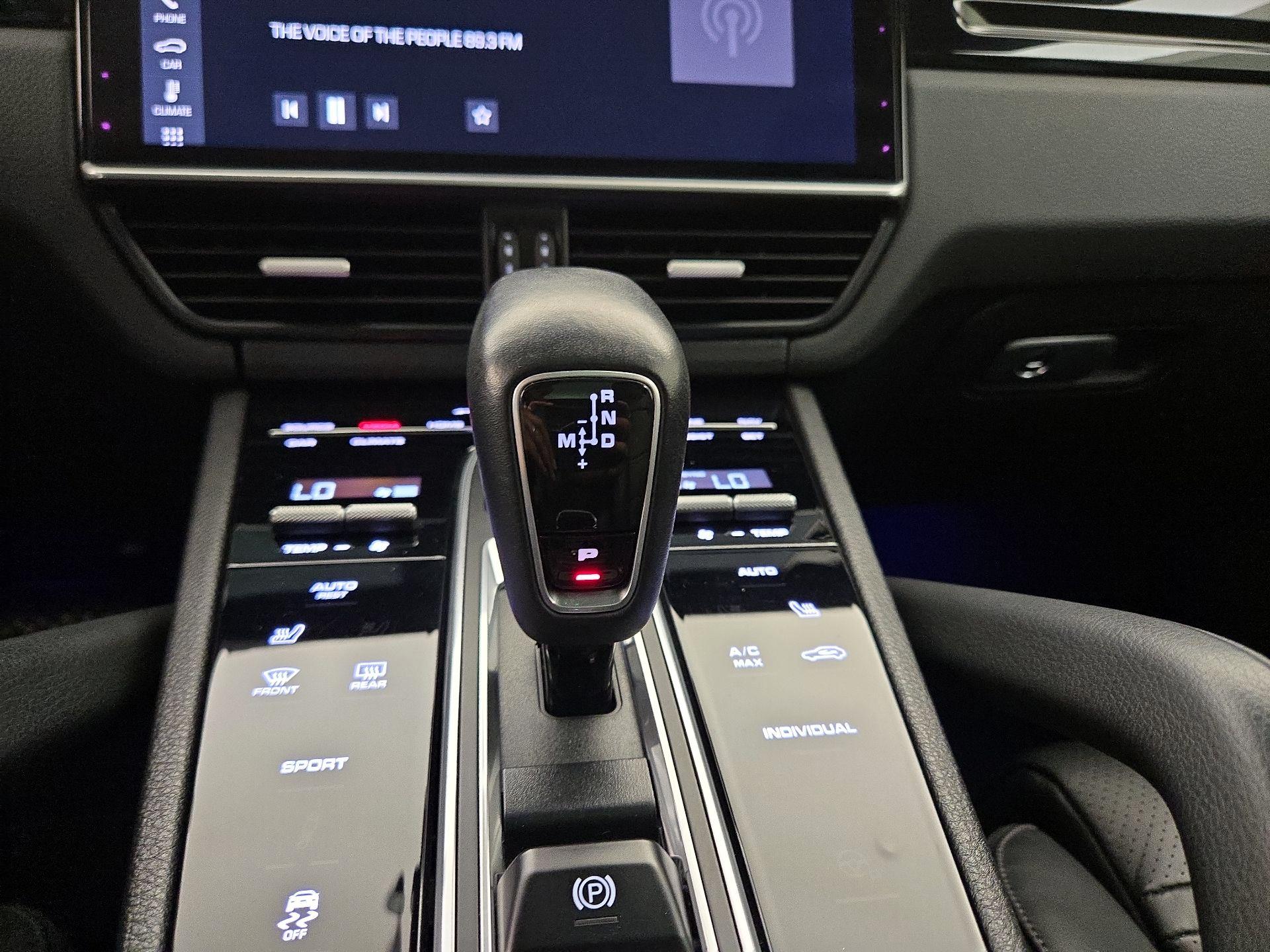 Thumbnail: 2020 Porsche Cayenne - 18