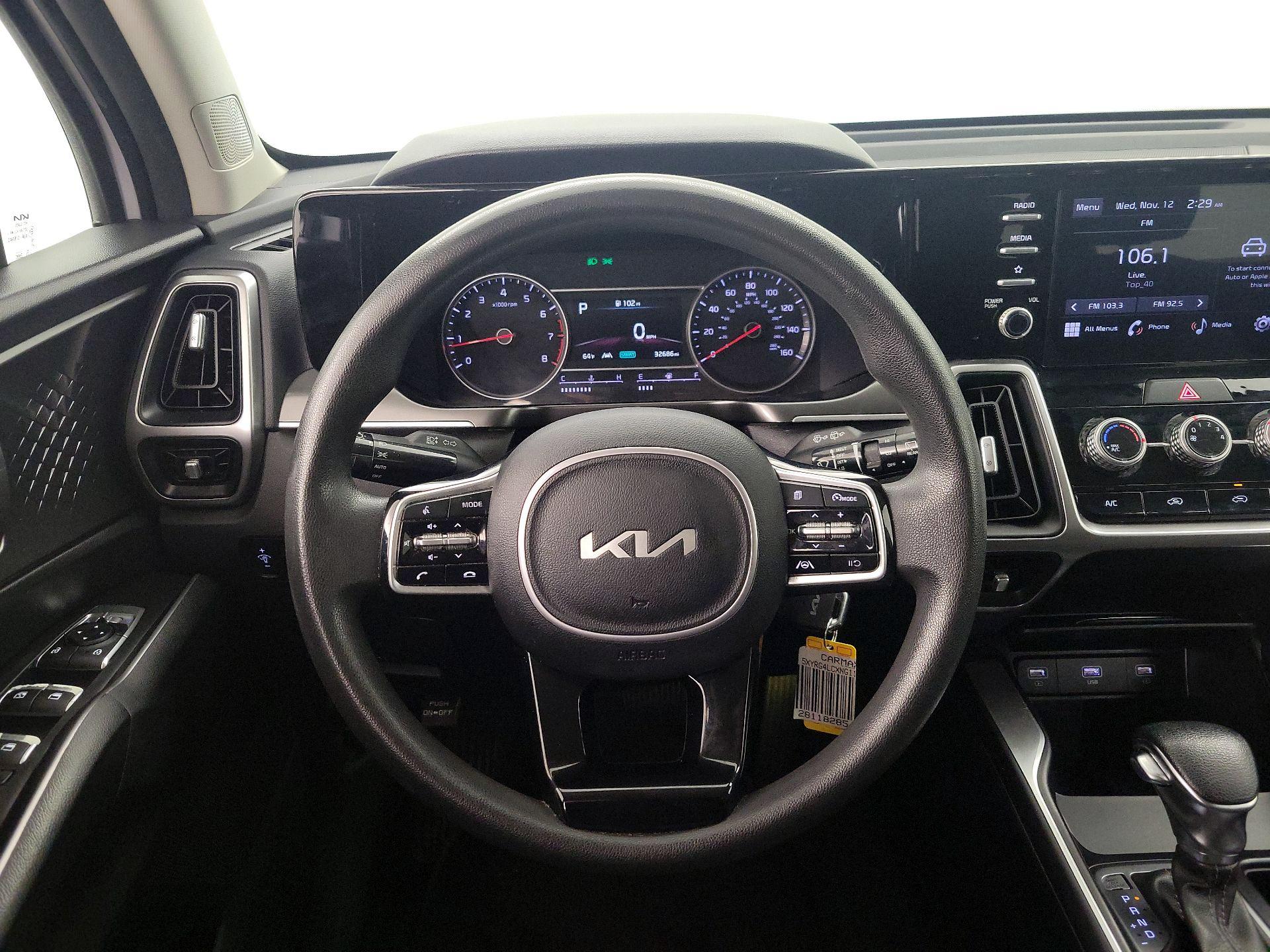 Thumbnail: 2022 Kia Sorento - 10