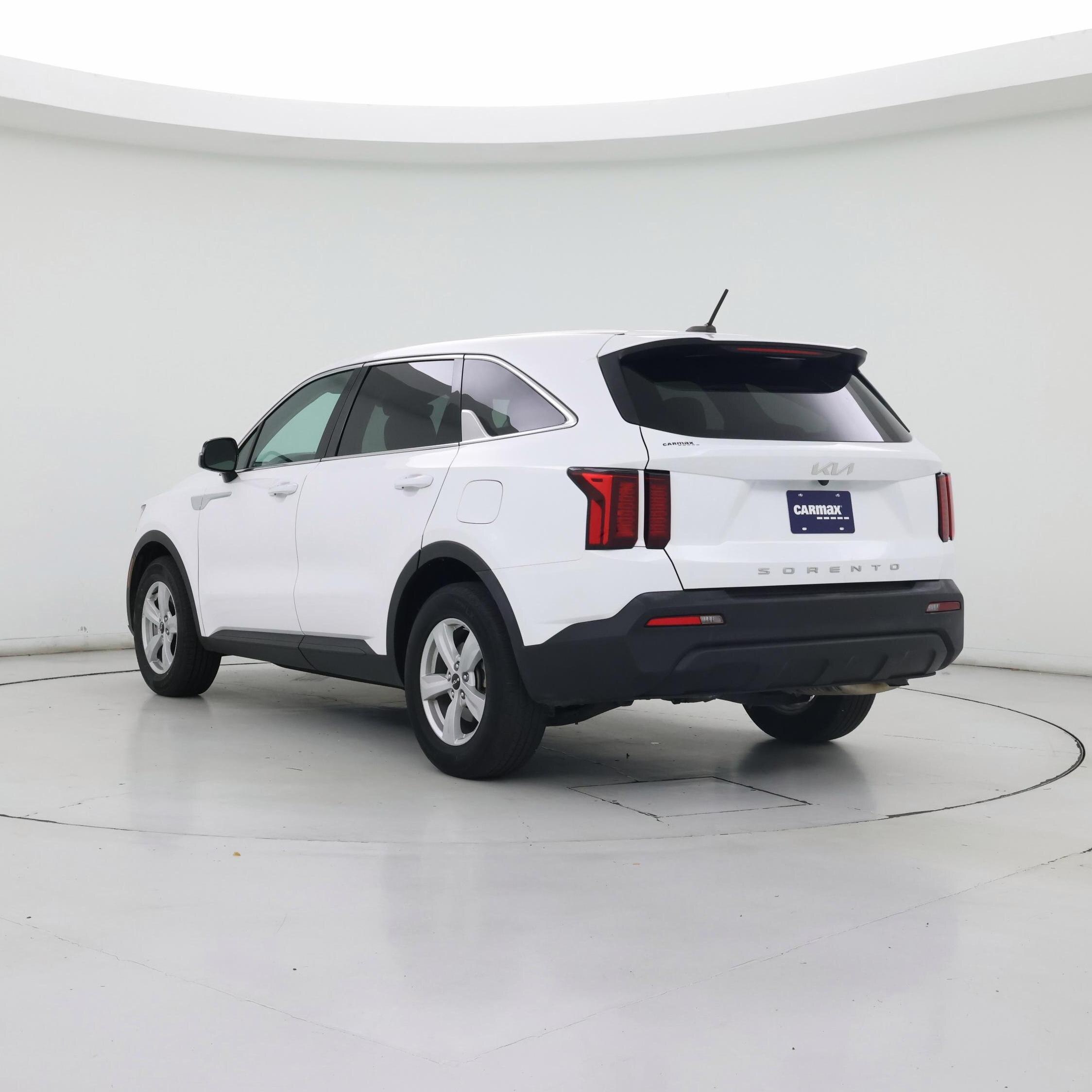 Thumbnail: 2022 Kia Sorento - 2