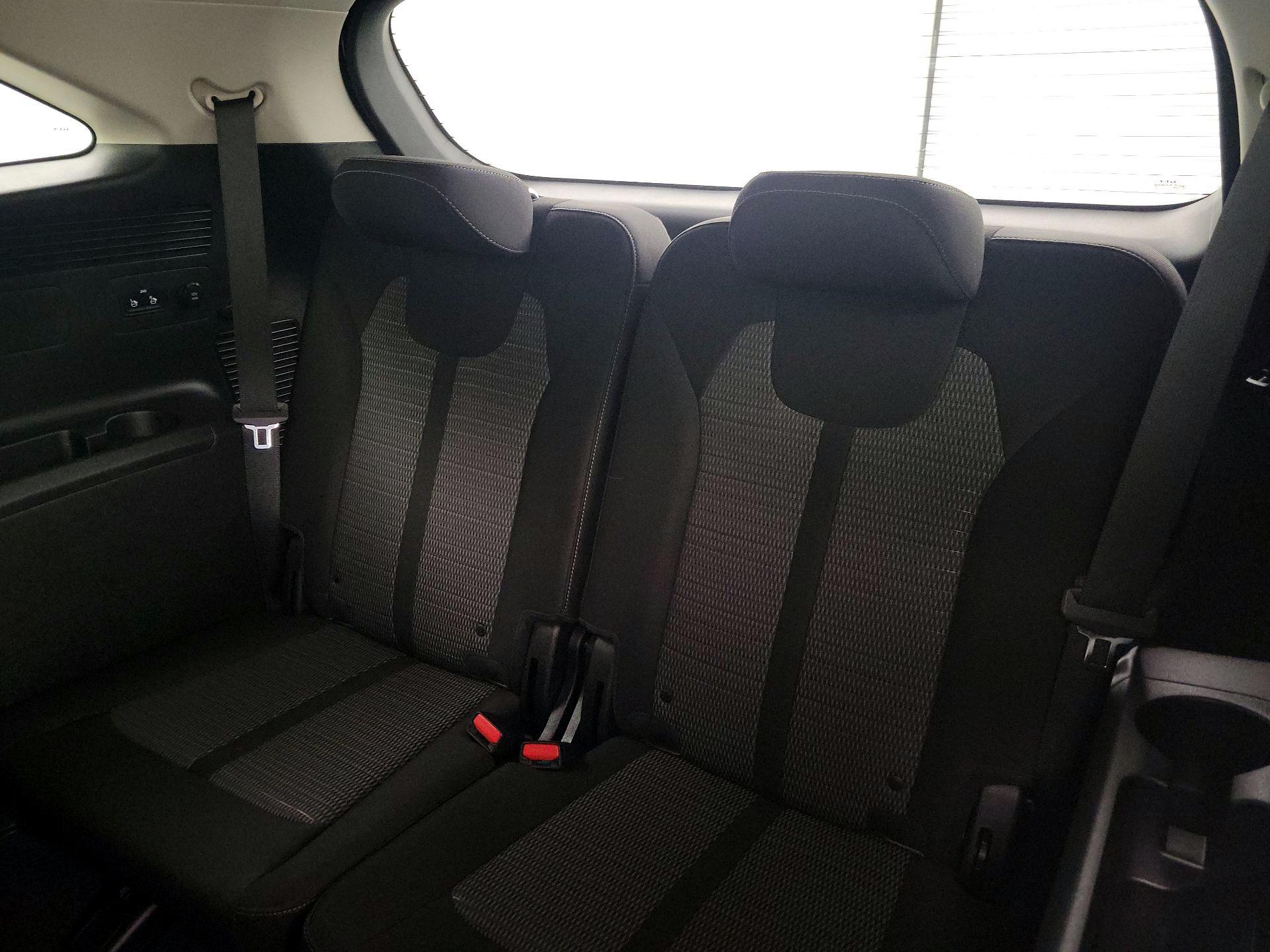 Thumbnail: 2022 Kia Sorento - 19