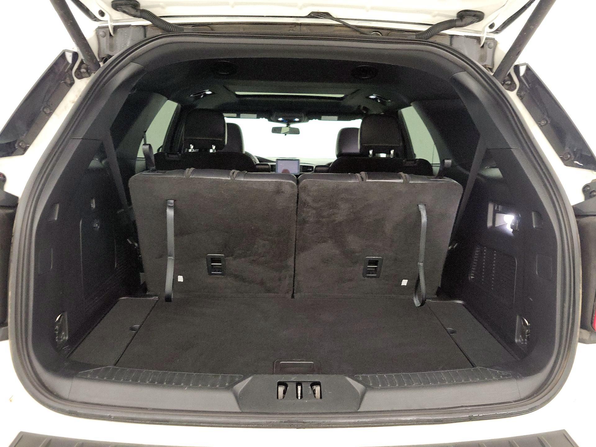 Thumbnail: 2020 Ford Explorer - 20