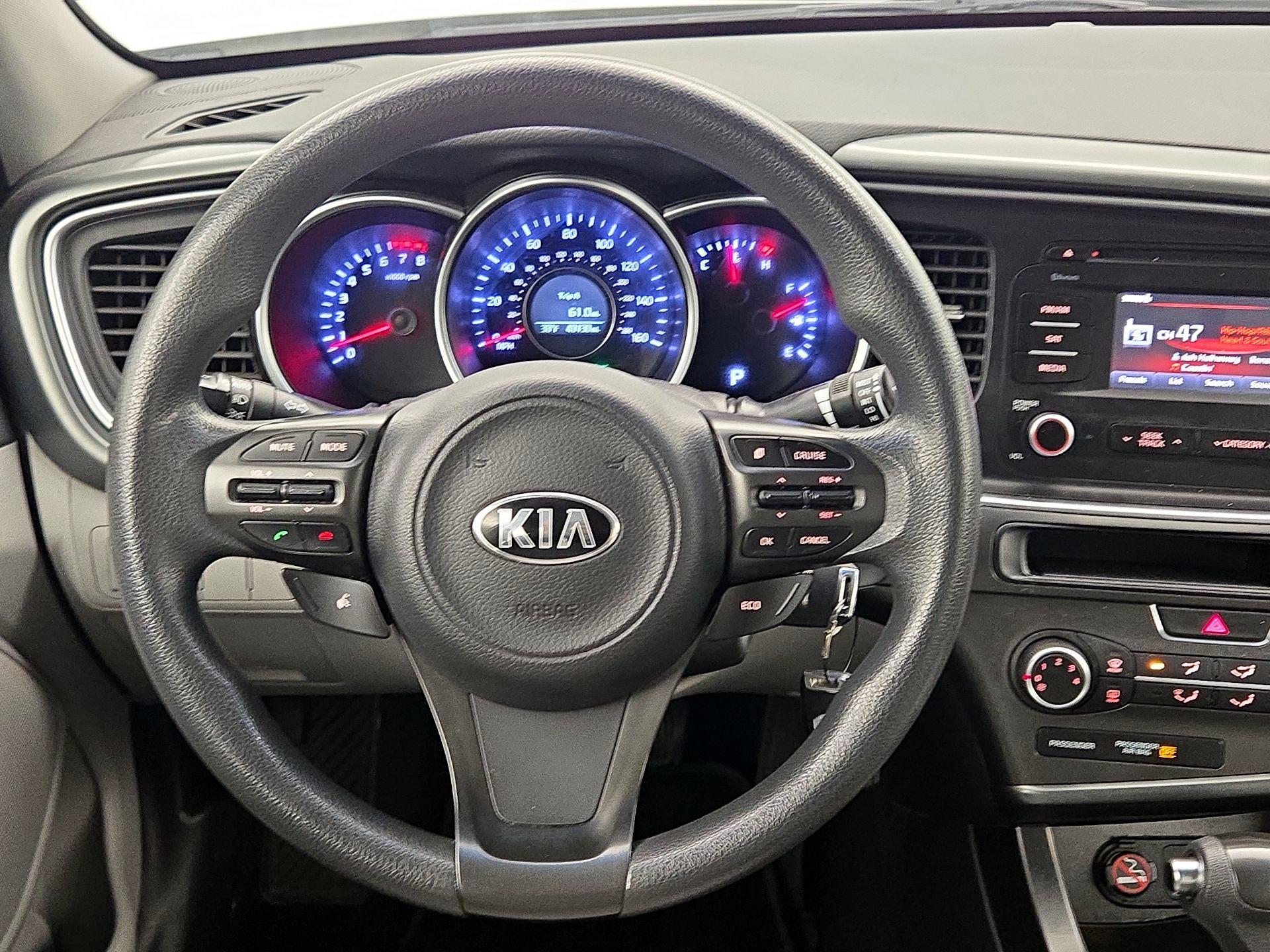 Thumbnail: 2015 Kia Optima - 10
