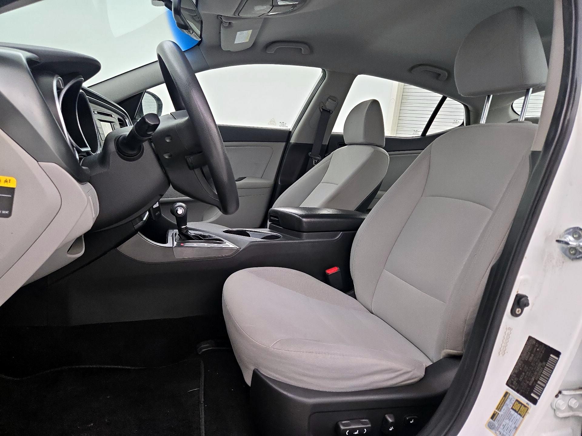 Thumbnail: 2015 Kia Optima - 11