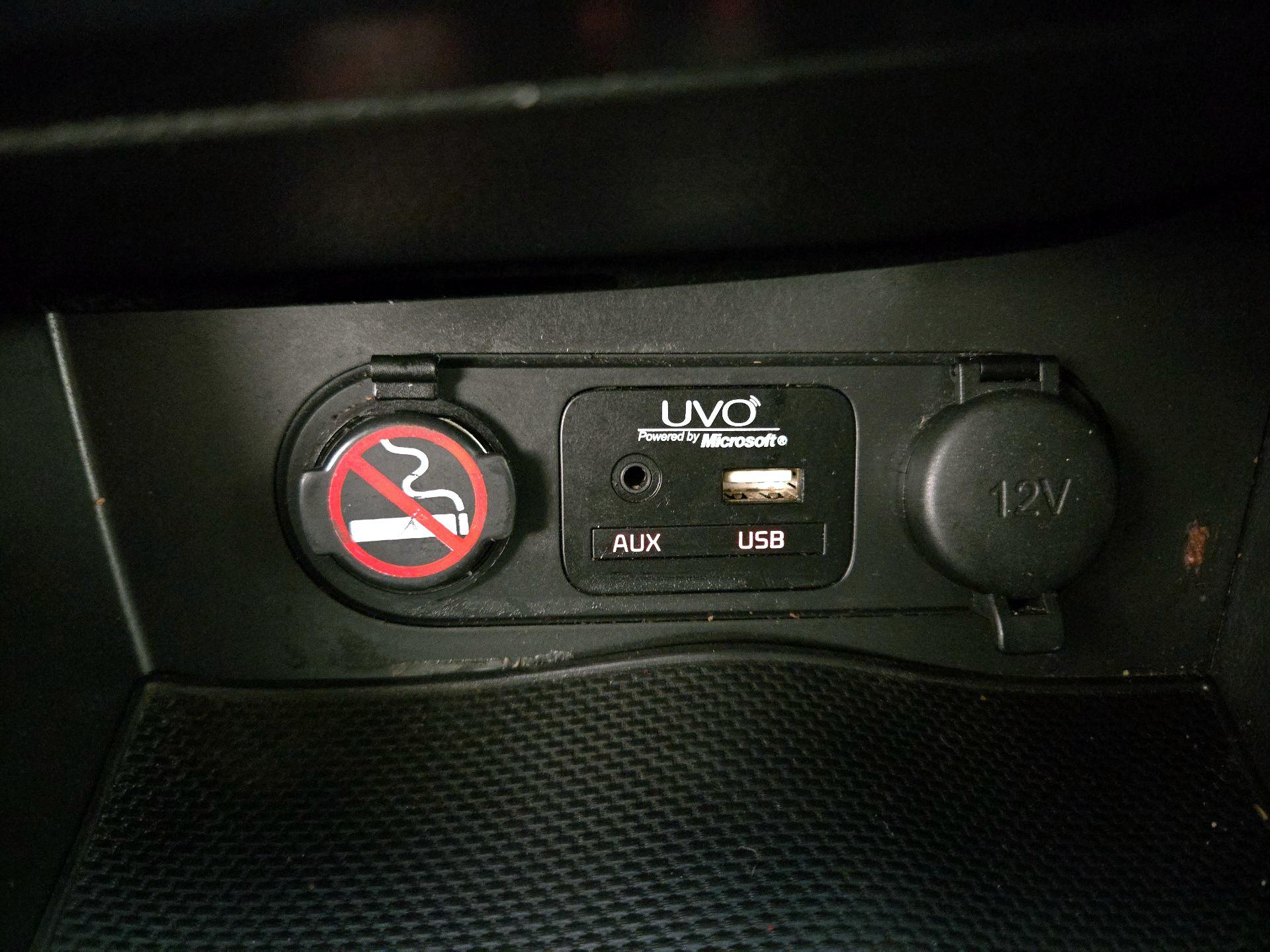 Thumbnail: 2015 Kia Optima - 18