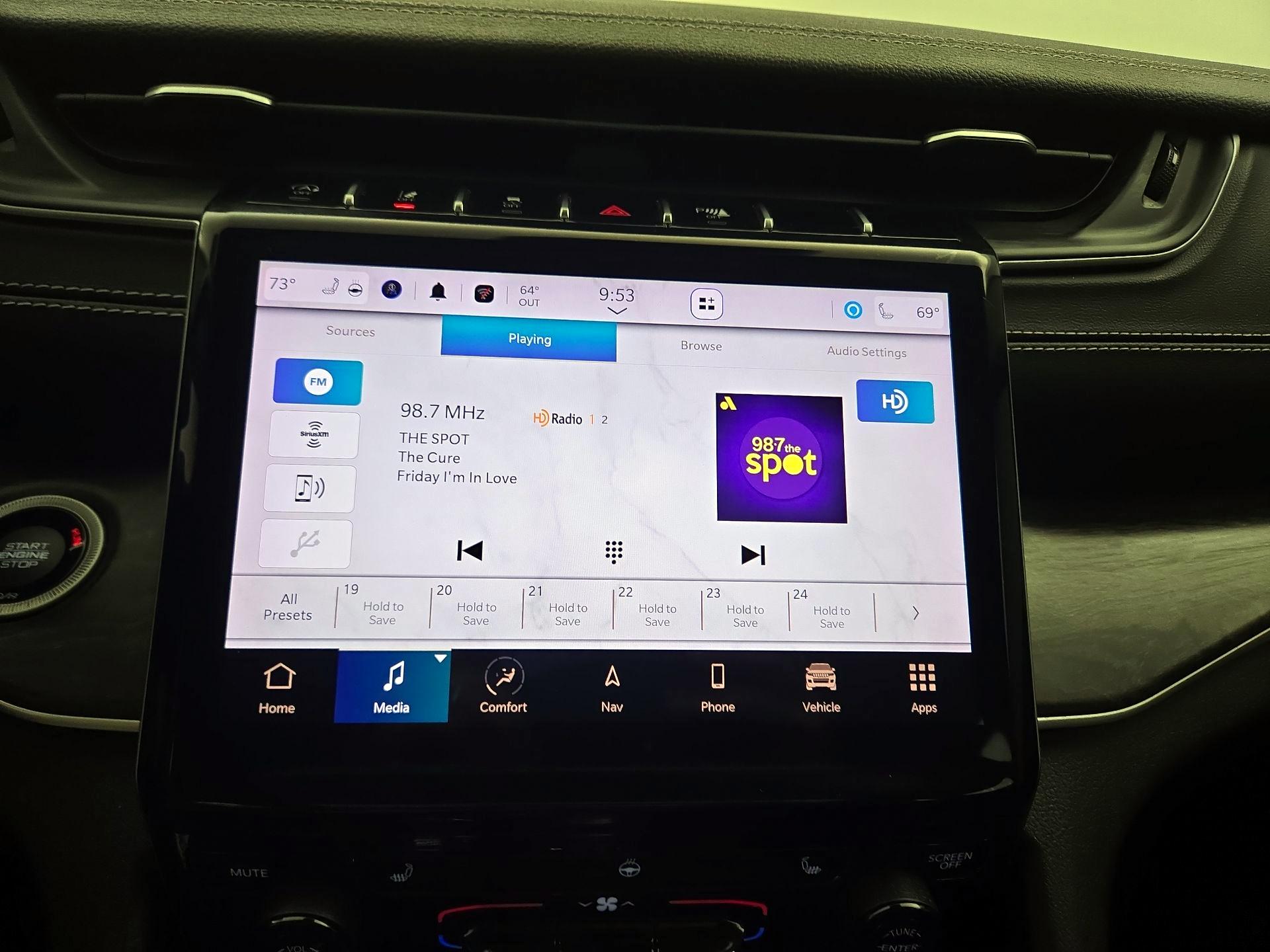 Thumbnail: 2022 Jeep Grand Cherokee L - 16