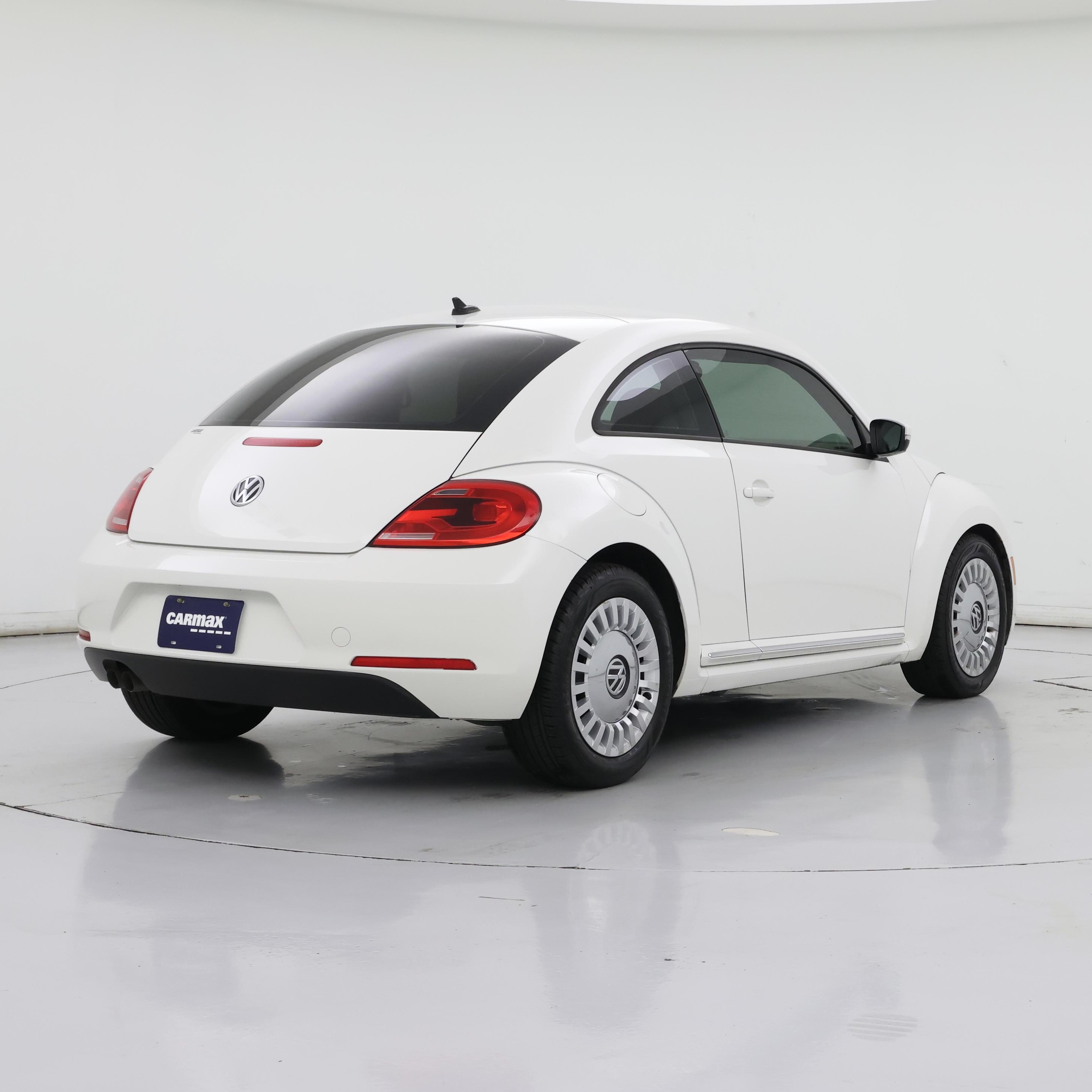 Thumbnail: 2014 Volkswagen Beetle - 8