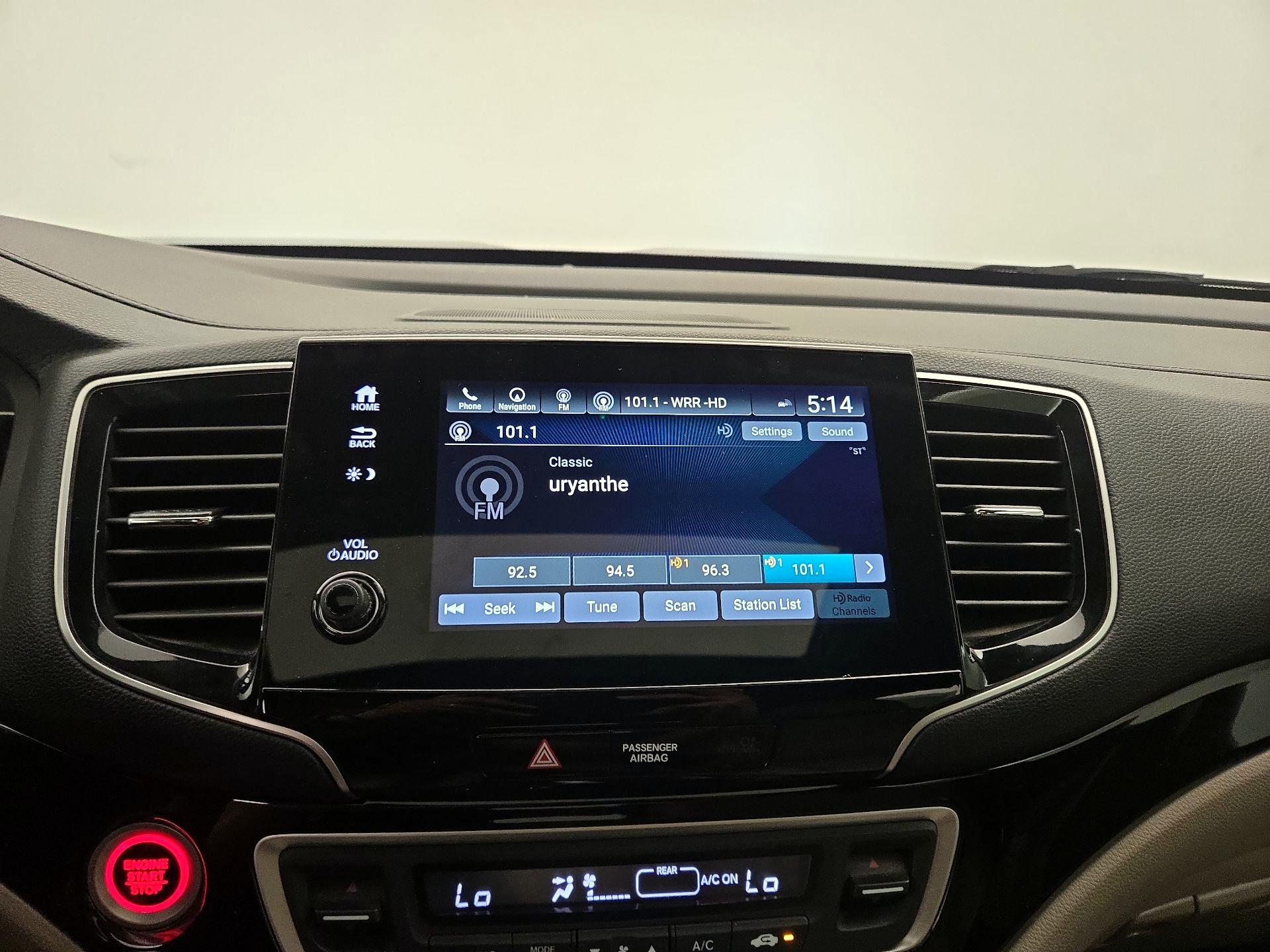 Thumbnail: 2019 Honda Pilot - 16