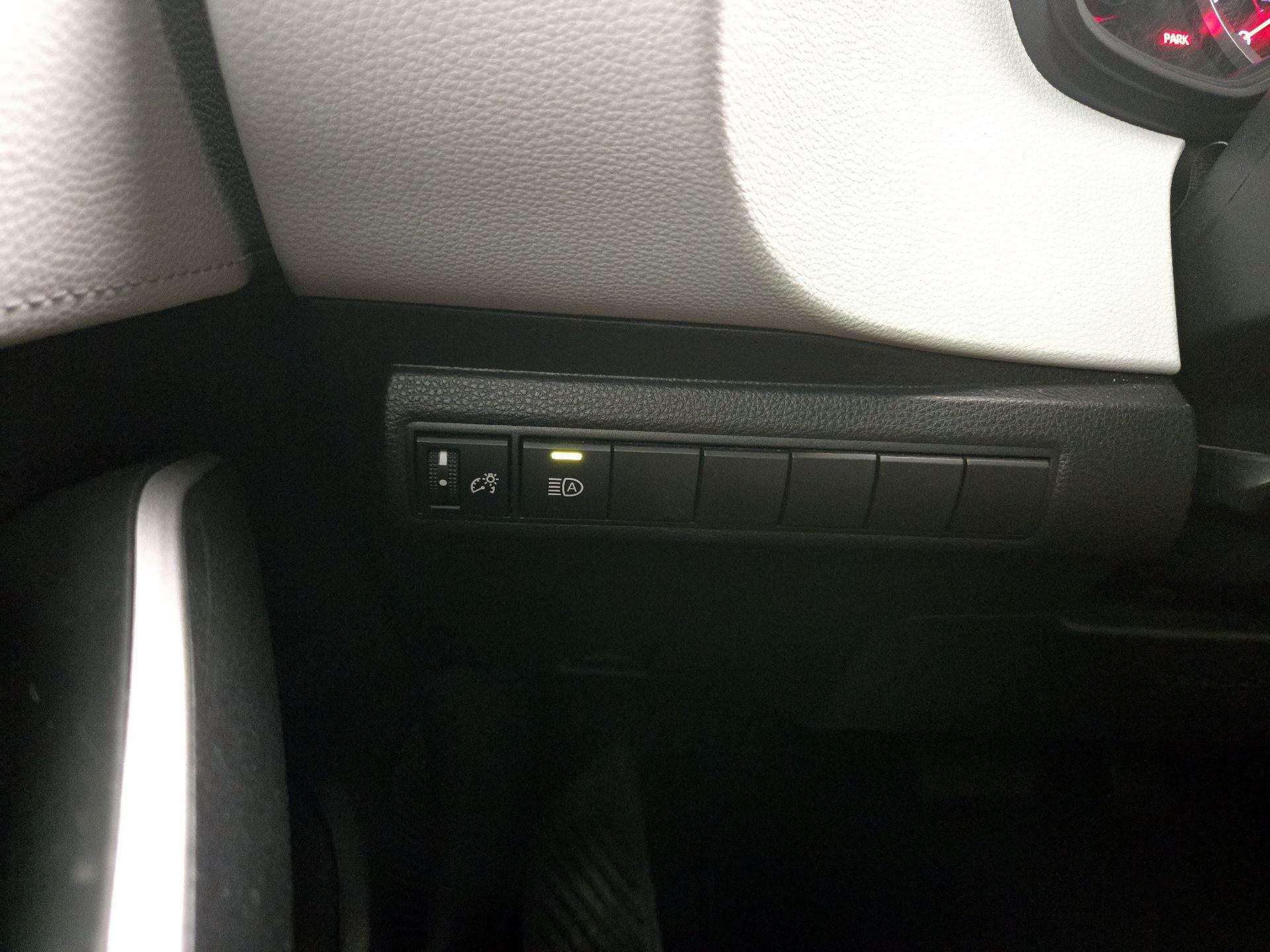 Thumbnail: 2020 Toyota Corolla - 13