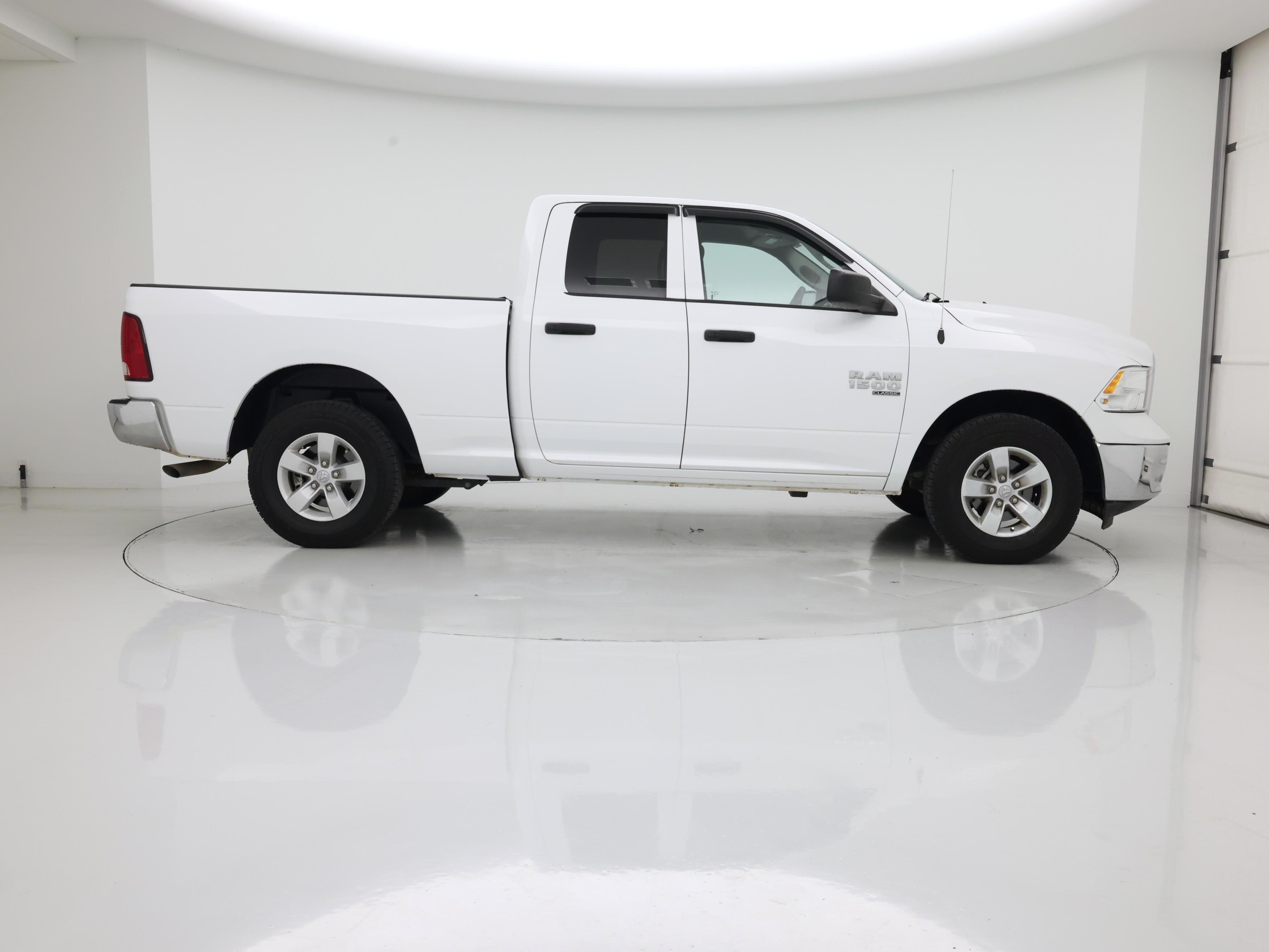 Thumbnail: 2024 RAM 1500 Classic - 7