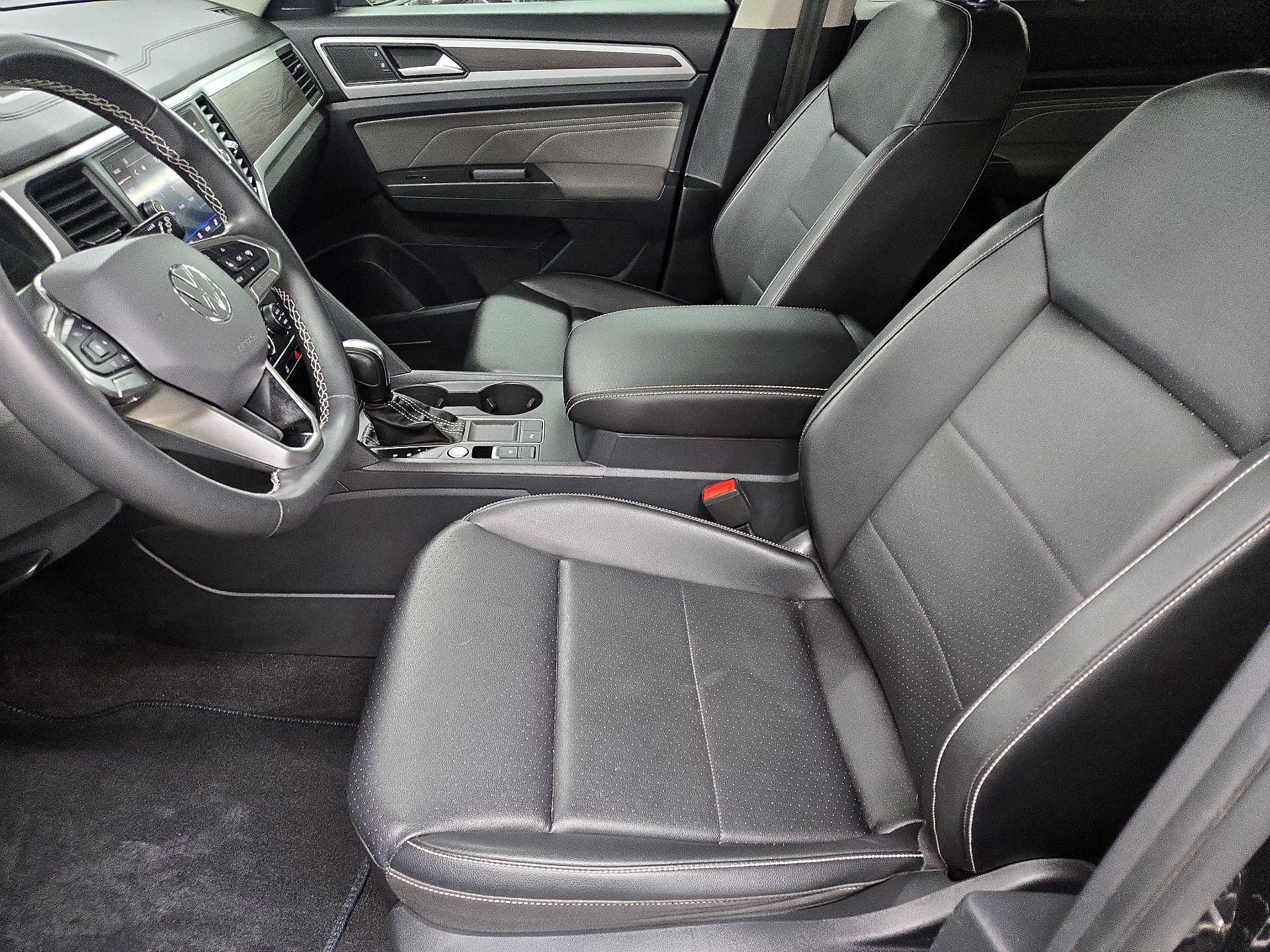 Thumbnail: 2021 Volkswagen Atlas - 11