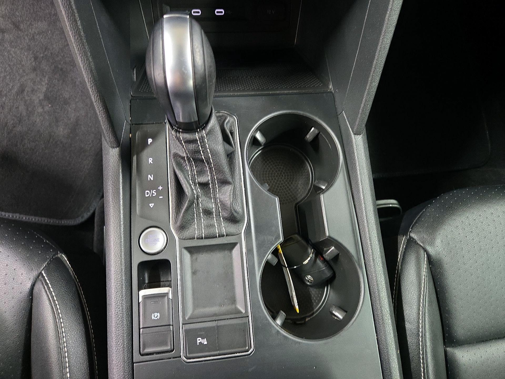 Thumbnail: 2021 Volkswagen Atlas - 16