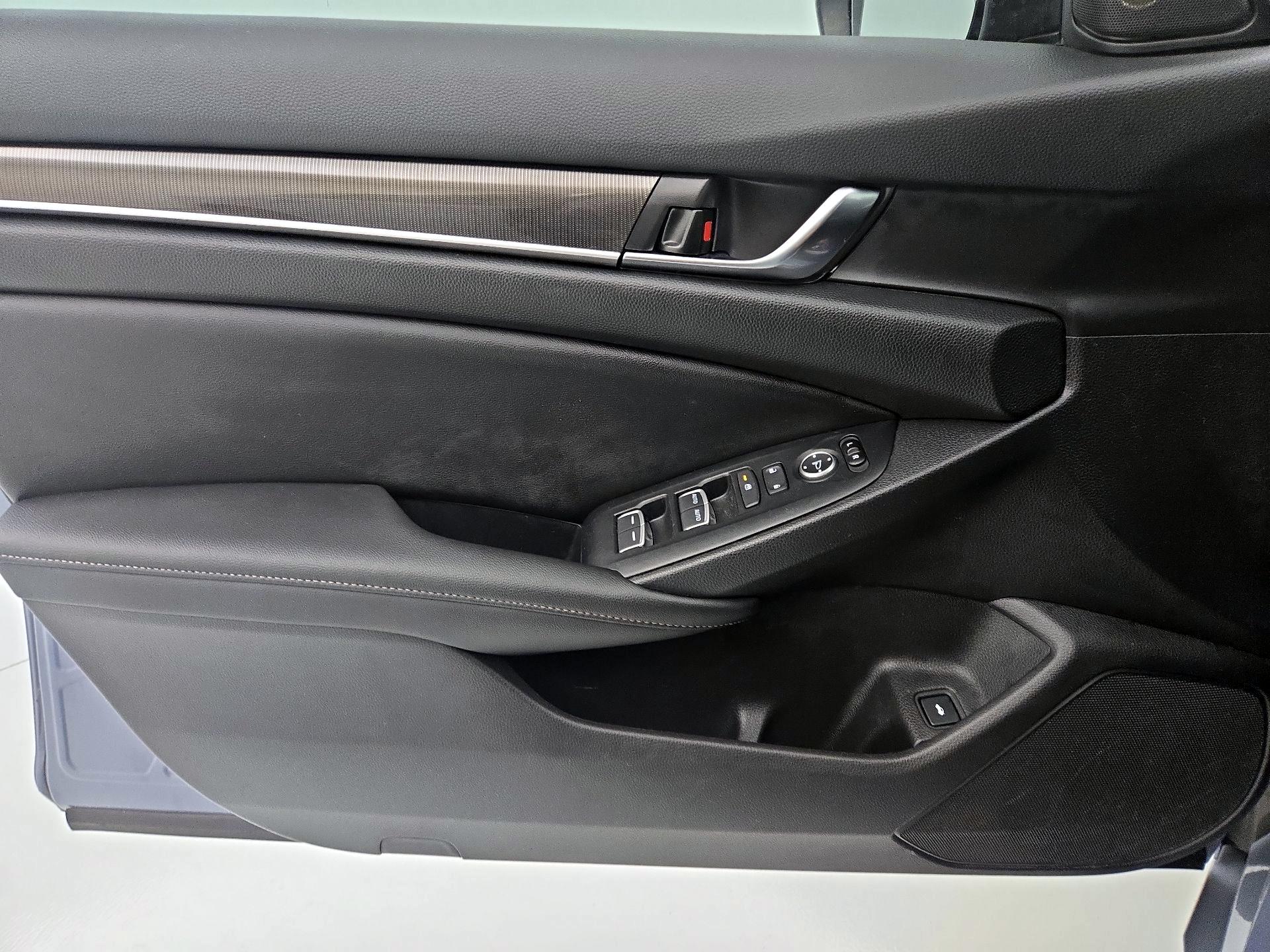 Thumbnail: 2022 Honda Accord - 12