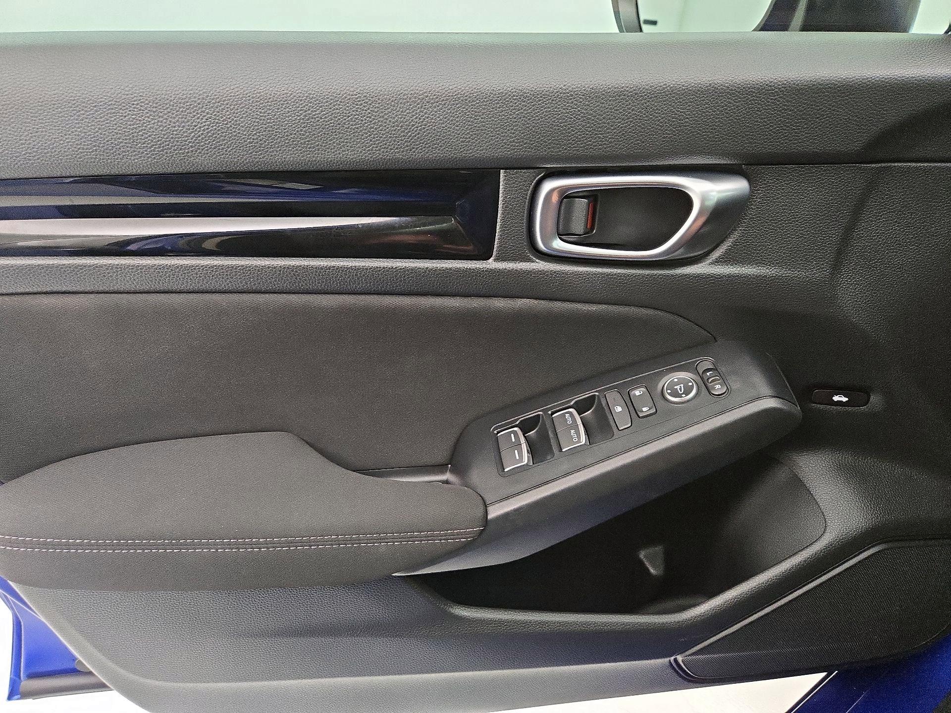 Thumbnail: 2024 Honda Civic - 12