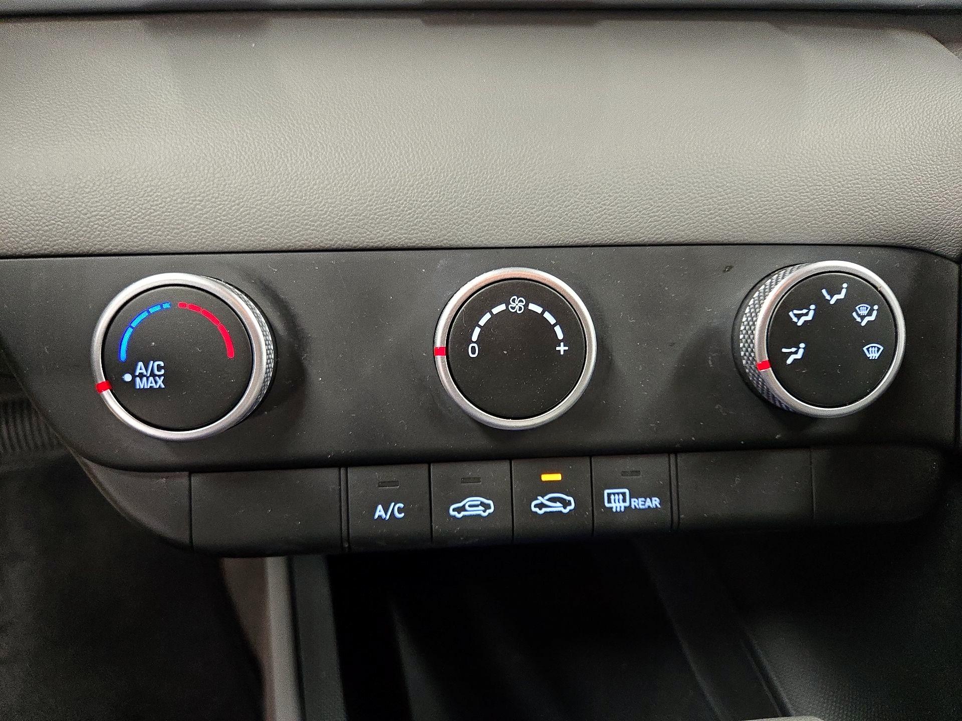 Thumbnail: 2024 Hyundai Elantra - 15