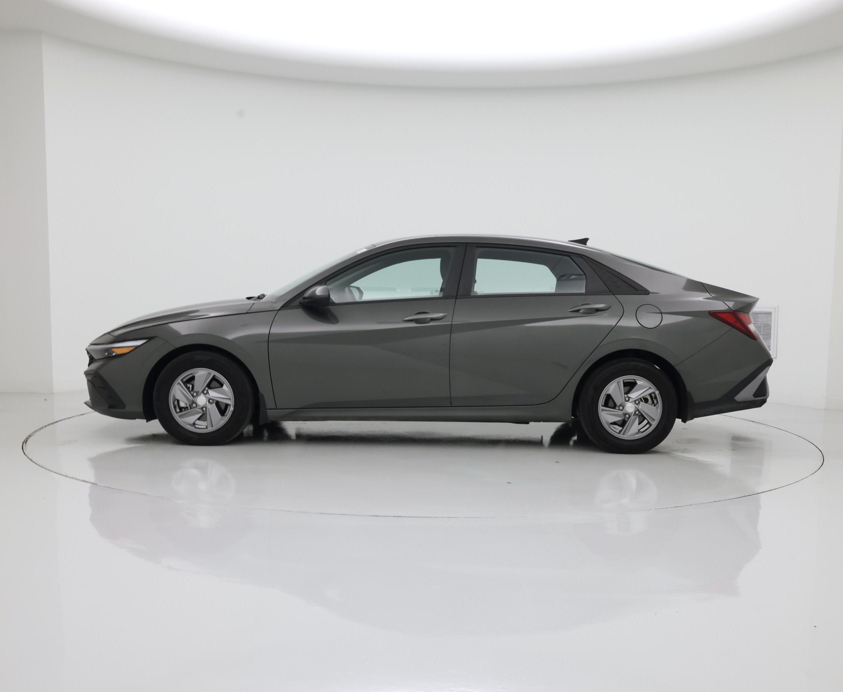 Thumbnail: 2024 Hyundai Elantra - 3