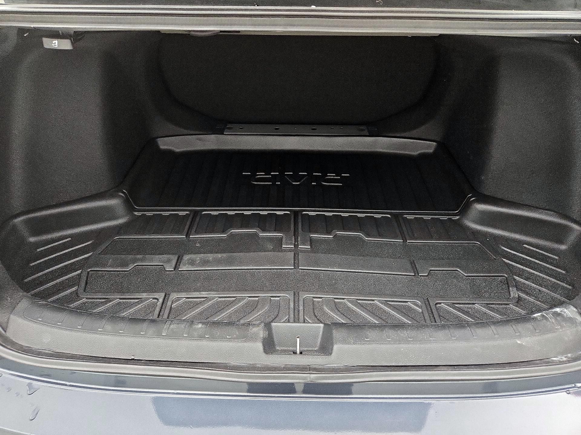 Thumbnail: 2024 Honda Civic - 19